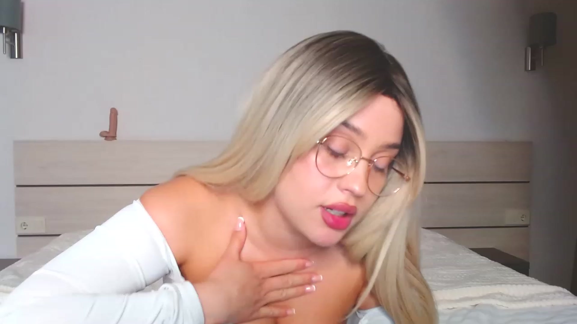 Gallery image thumbnail from Avery_Mills's myfreecams stream on, 05/02/2023, 17:03 image 15 of 20