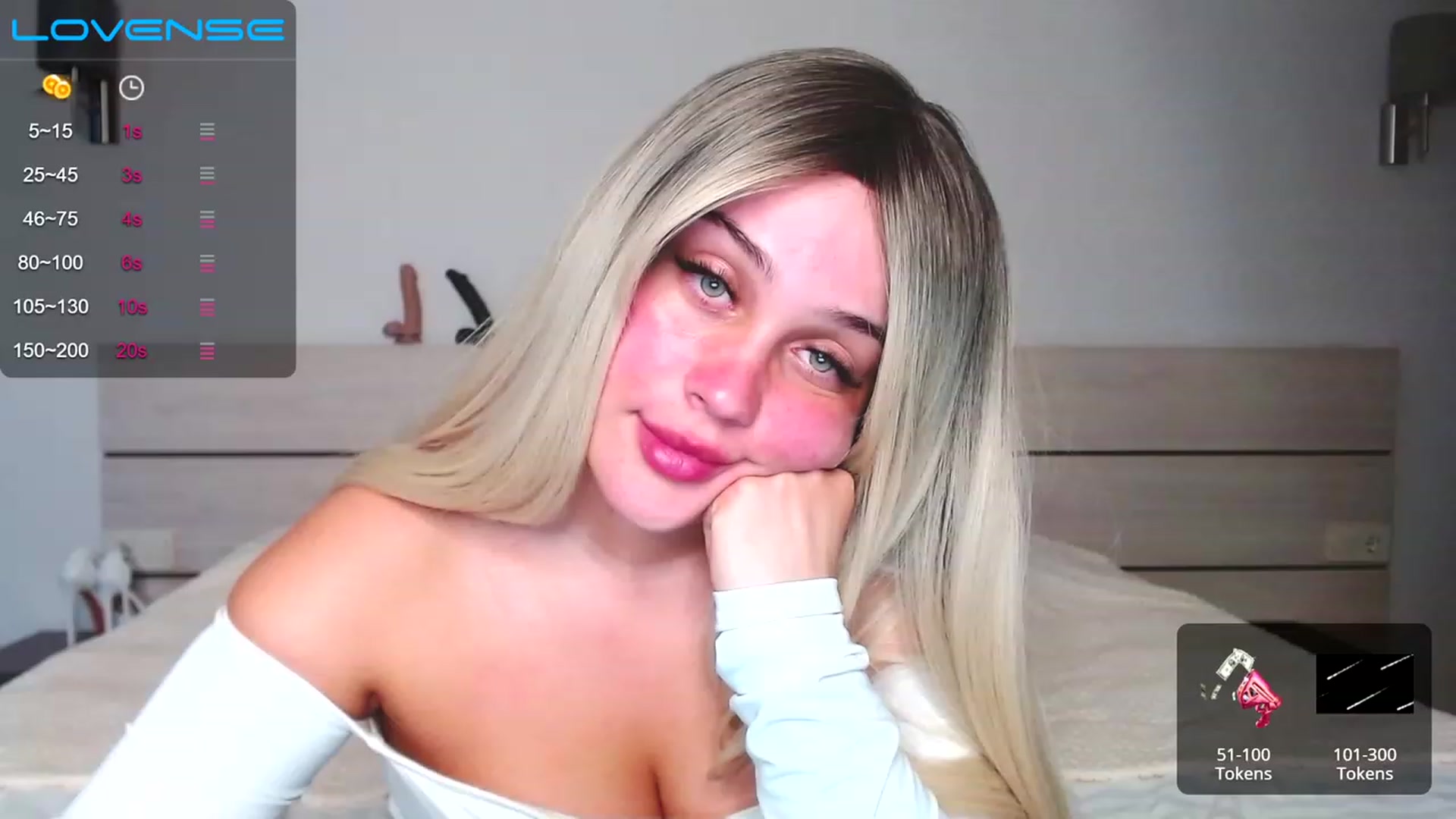 Gallery image thumbnail from Avery_Mills's myfreecams stream on, 05/05/2023, 16:51 image 17 of 20