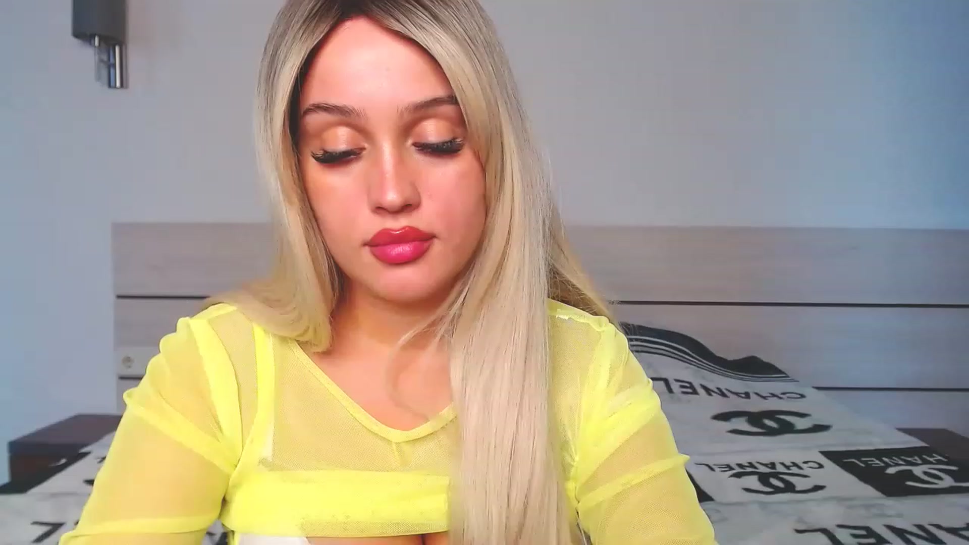 Gallery image thumbnail from Avery_Mills's myfreecams stream on, 06/07/2023, 16:31 image 18 of 20