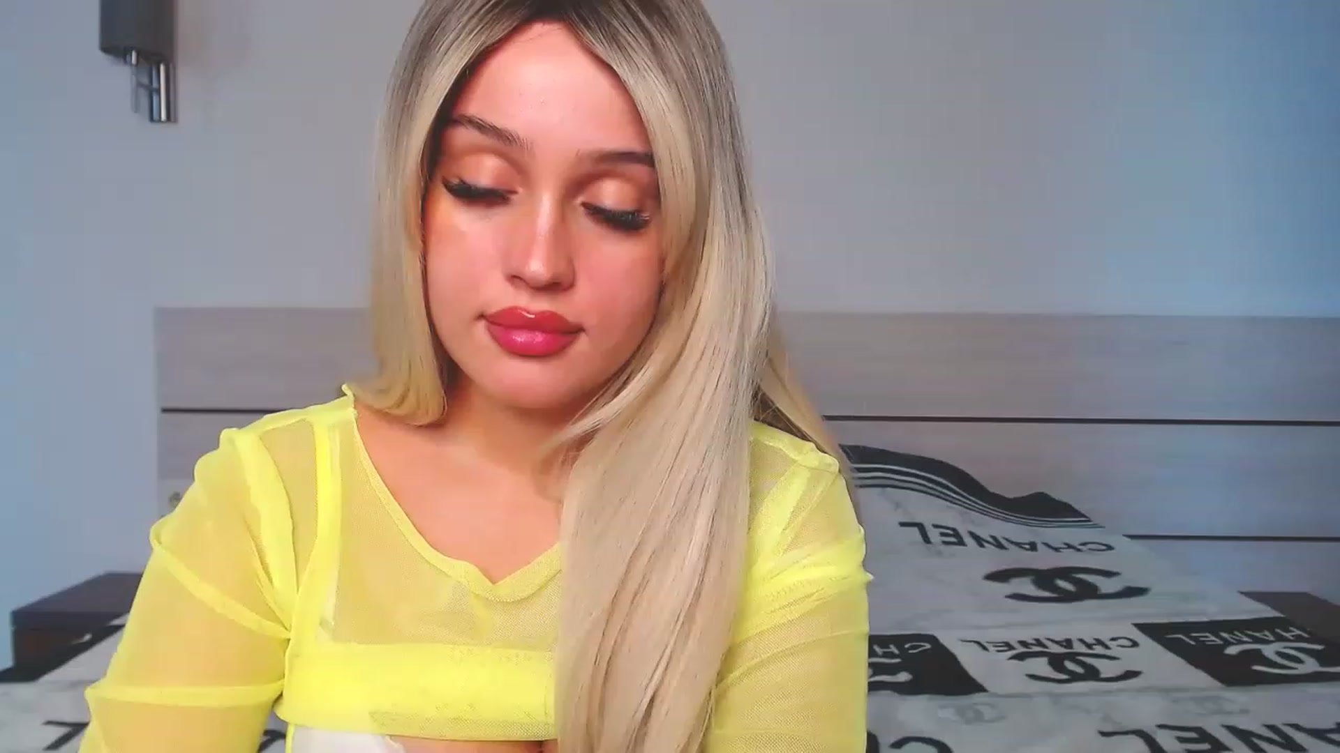 Gallery image thumbnail from Avery_Mills's myfreecams stream on, 06/07/2023, 16:31 image 16 of 20