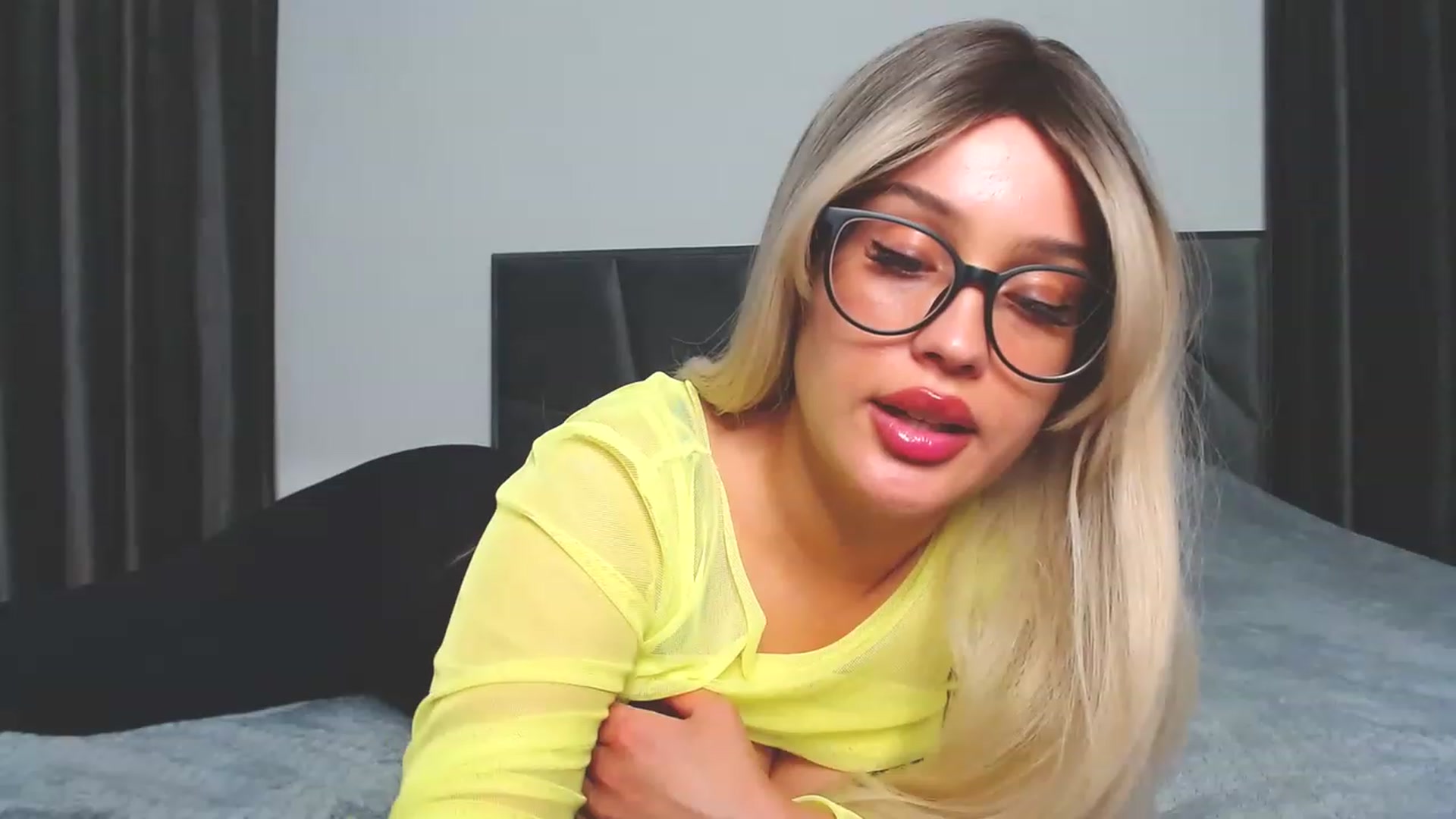 Gallery image thumbnail from Avery_Mills's myfreecams stream on, 06/17/2023, 19:53 image 11 of 20