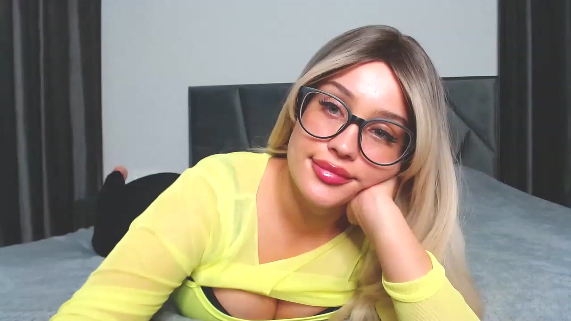 Gallery image thumbnail from Avery_Mills's myfreecams stream on, 06/17/2023, 19:53 image 1 of 20