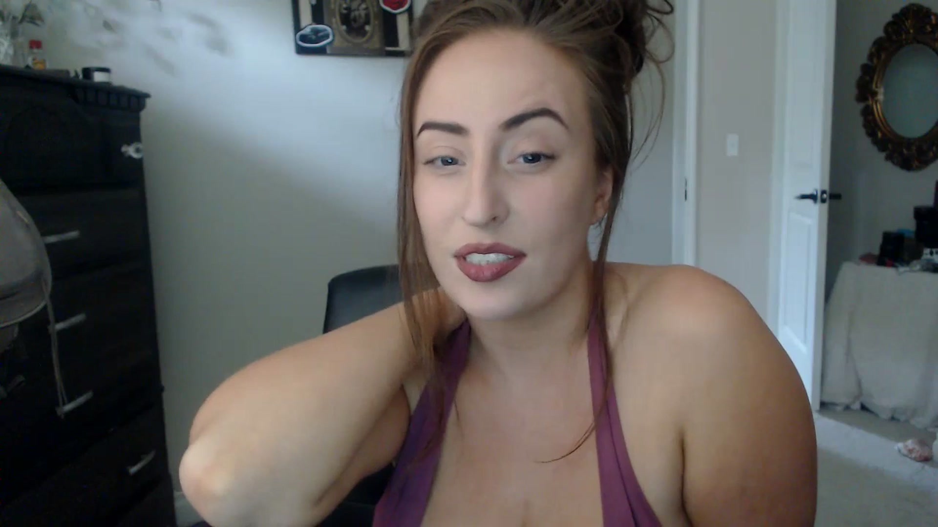 Gallery image thumbnail from Avita_'s myfreecams stream on, 07/11/2023, 18:20 image 3 of 20