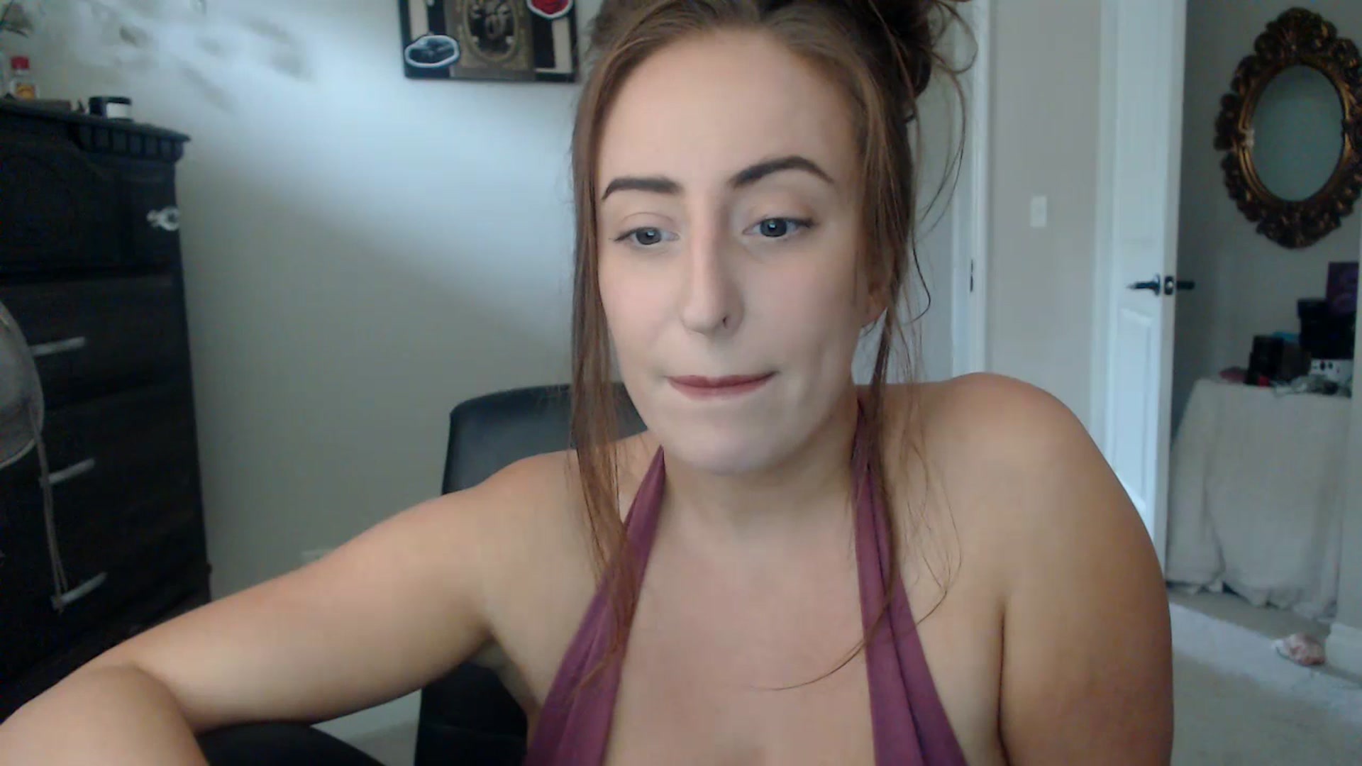 Gallery image thumbnail from Avita_'s myfreecams stream on, 07/11/2023, 18:20 image 4 of 20