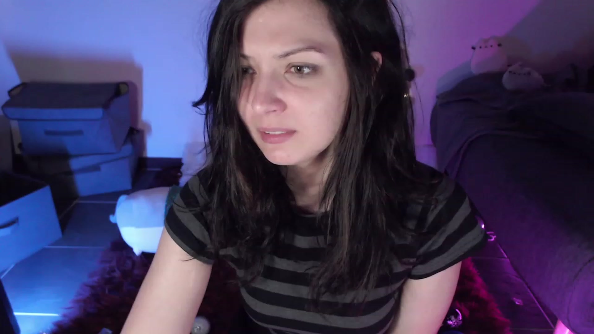 Gallery image thumbnail from Avoid's myfreecams stream on, 11/24/2023, 02:51 image 17 of 20