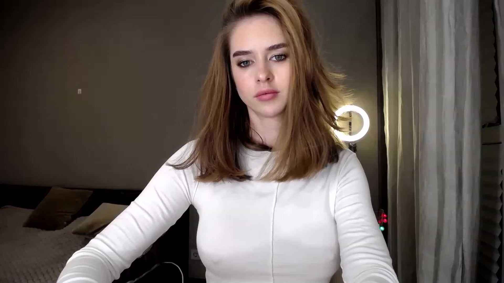 Gallery image thumbnail from AvrilDollX's myfreecams stream on, 11/24/2022, 19:33 image 10 of 20