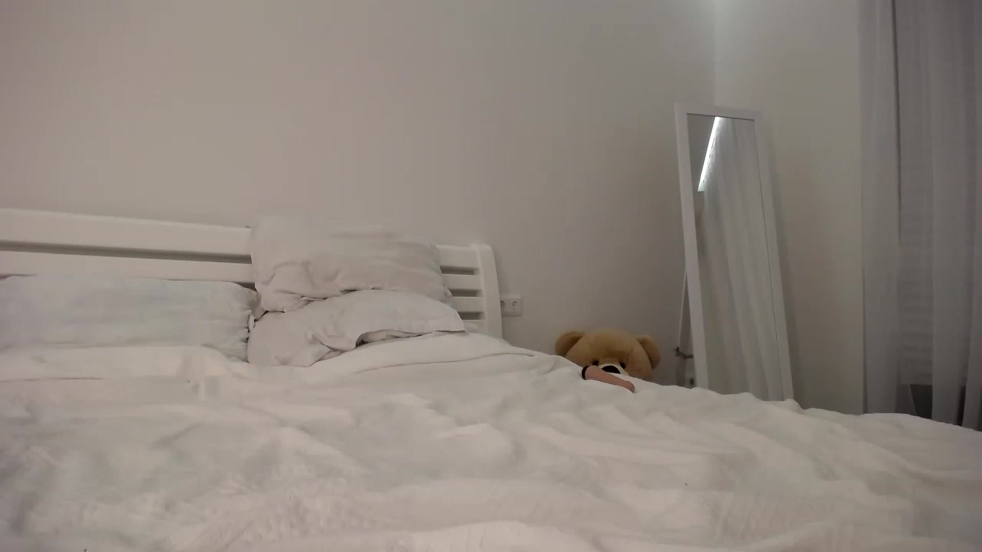 Gallery image thumbnail from AvrilDollX's myfreecams stream on, 01/17/2023, 17:21 image 15 of 20