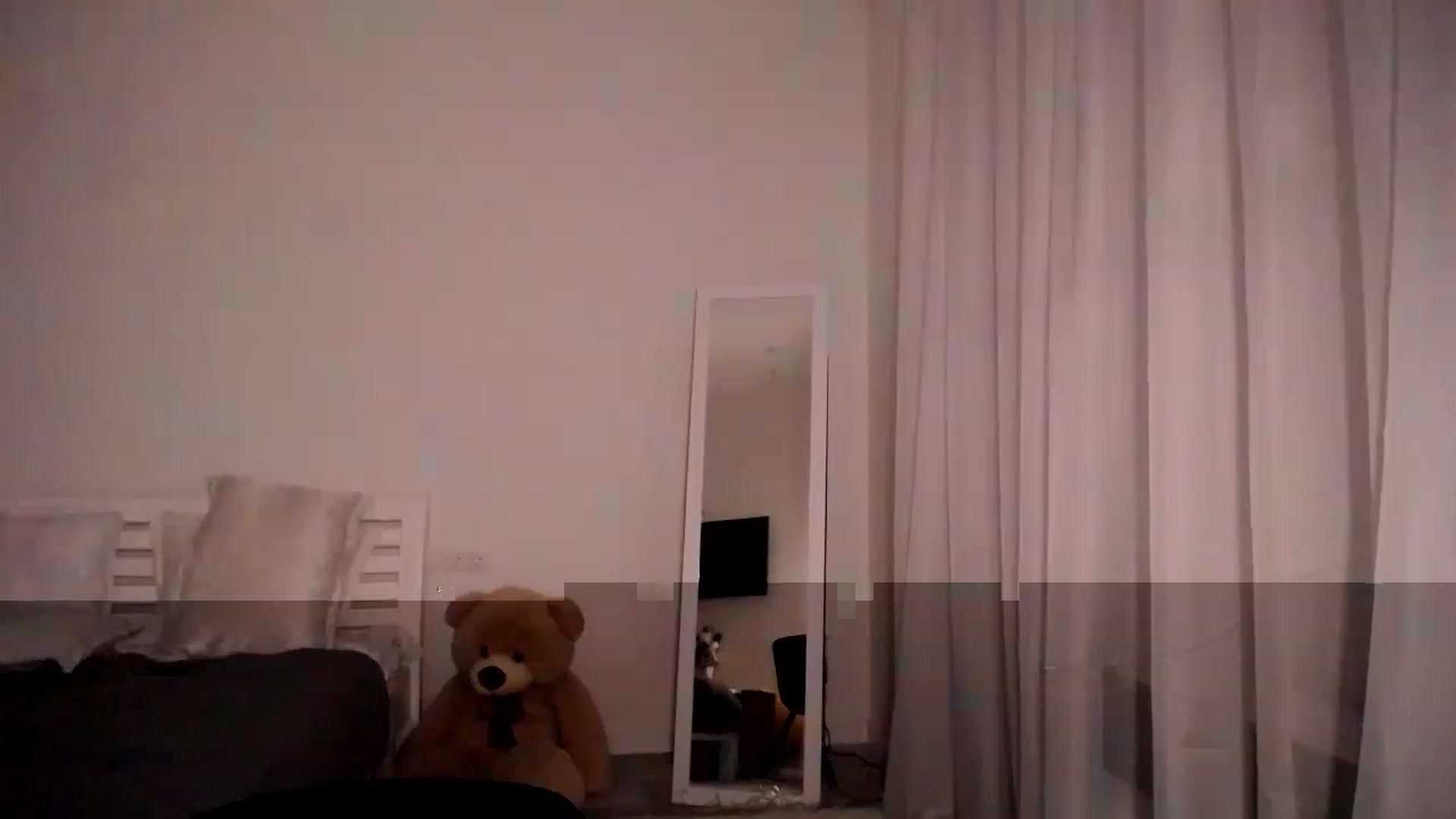 Gallery image thumbnail from AvrilDollX's myfreecams stream on, 02/04/2023, 17:54 image 9 of 20