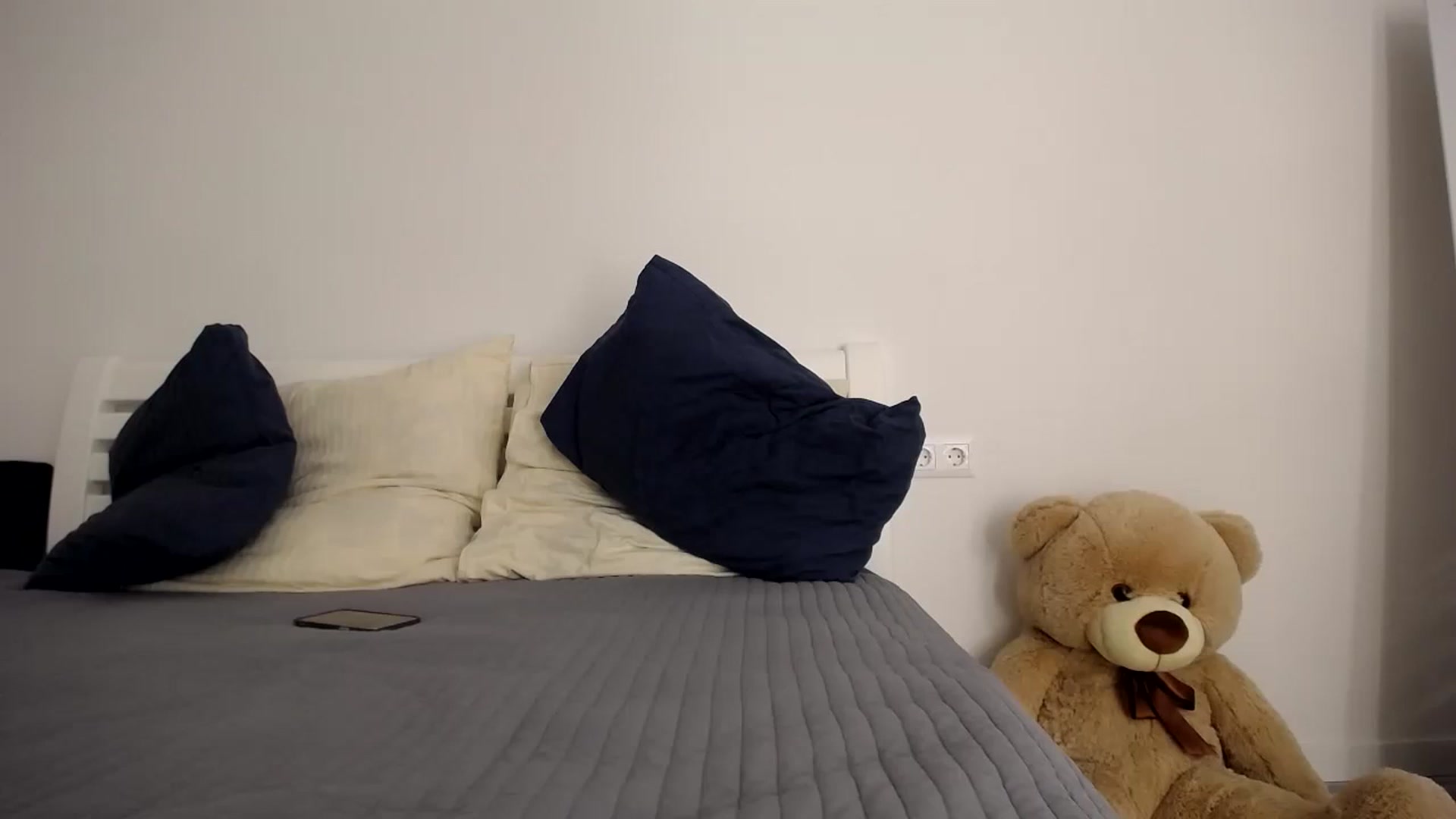 Gallery image thumbnail from AvrilDollX's myfreecams stream on, 02/19/2023, 20:26 image 10 of 20