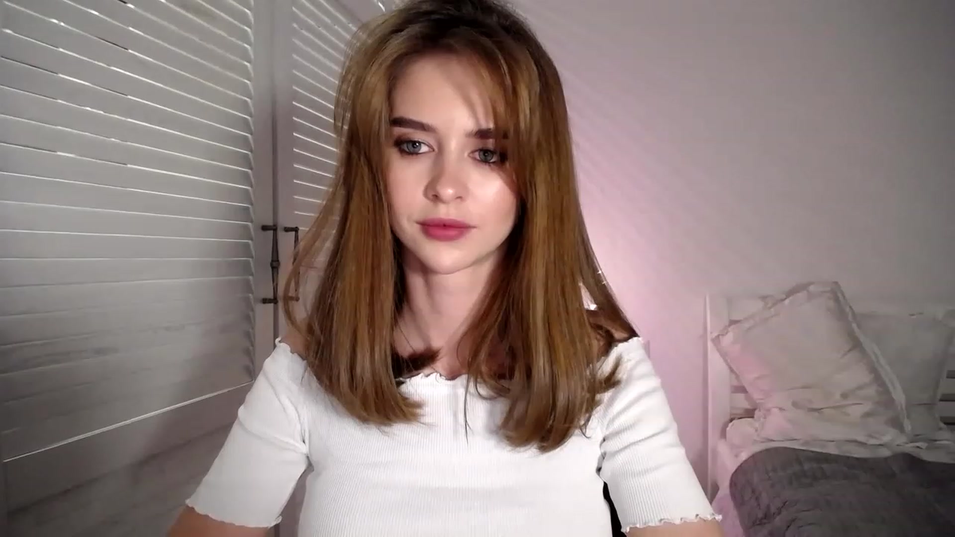 Gallery image thumbnail from AvrilDollX's myfreecams stream on, 03/20/2023, 19:59 image 19 of 20