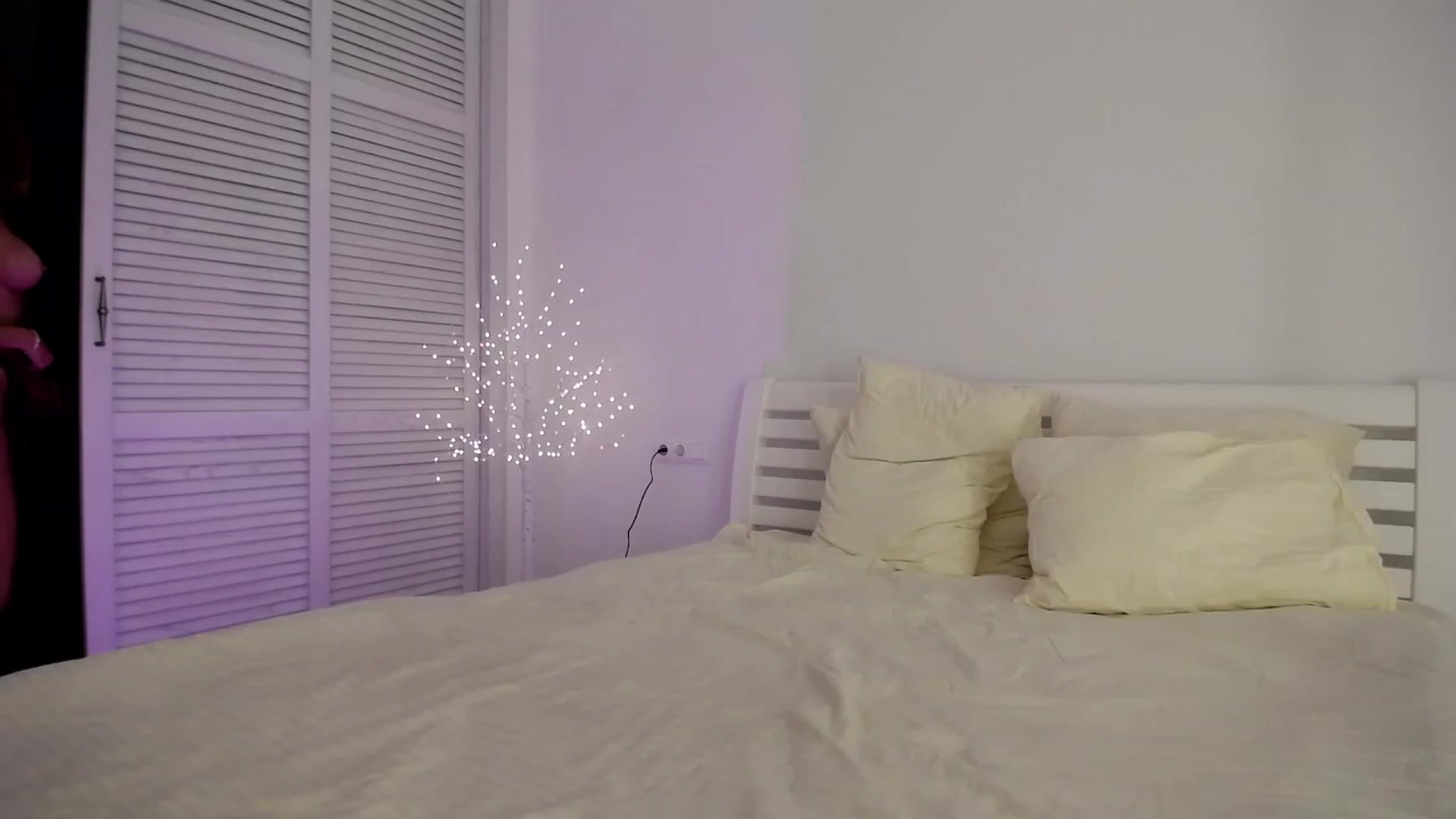 Gallery image thumbnail from AvrilDollX's myfreecams stream on, 07/06/2023, 19:37 image 19 of 20