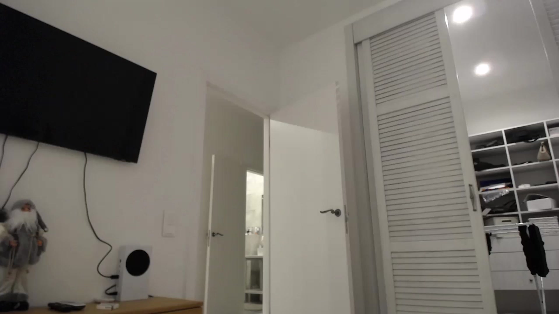 Gallery image thumbnail from AvrilDollX's myfreecams stream on, 07/12/2023, 20:31 image 6 of 20