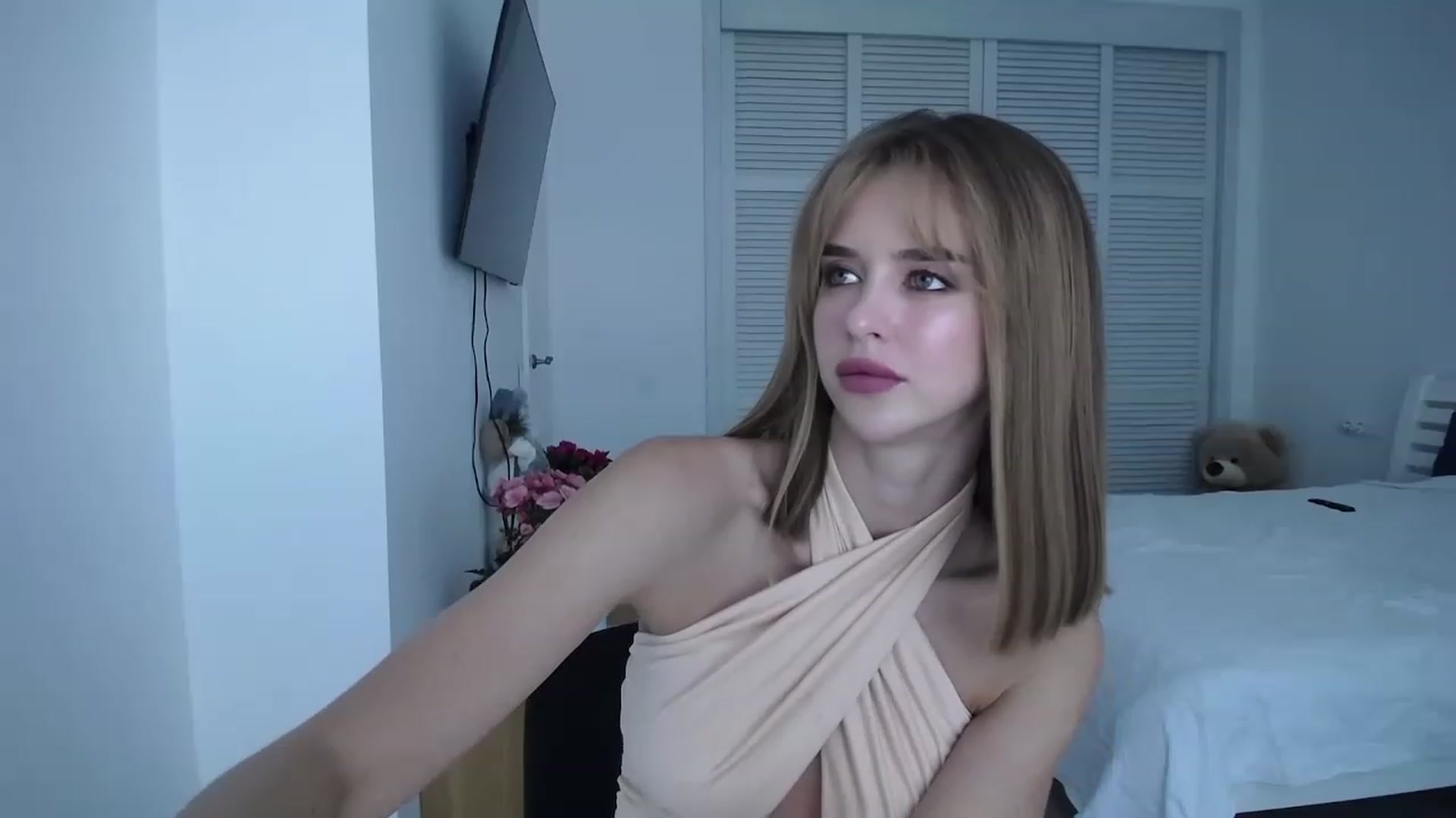 Gallery image thumbnail from AvrilDollX's myfreecams stream on, 07/26/2023, 04:51 image 18 of 20