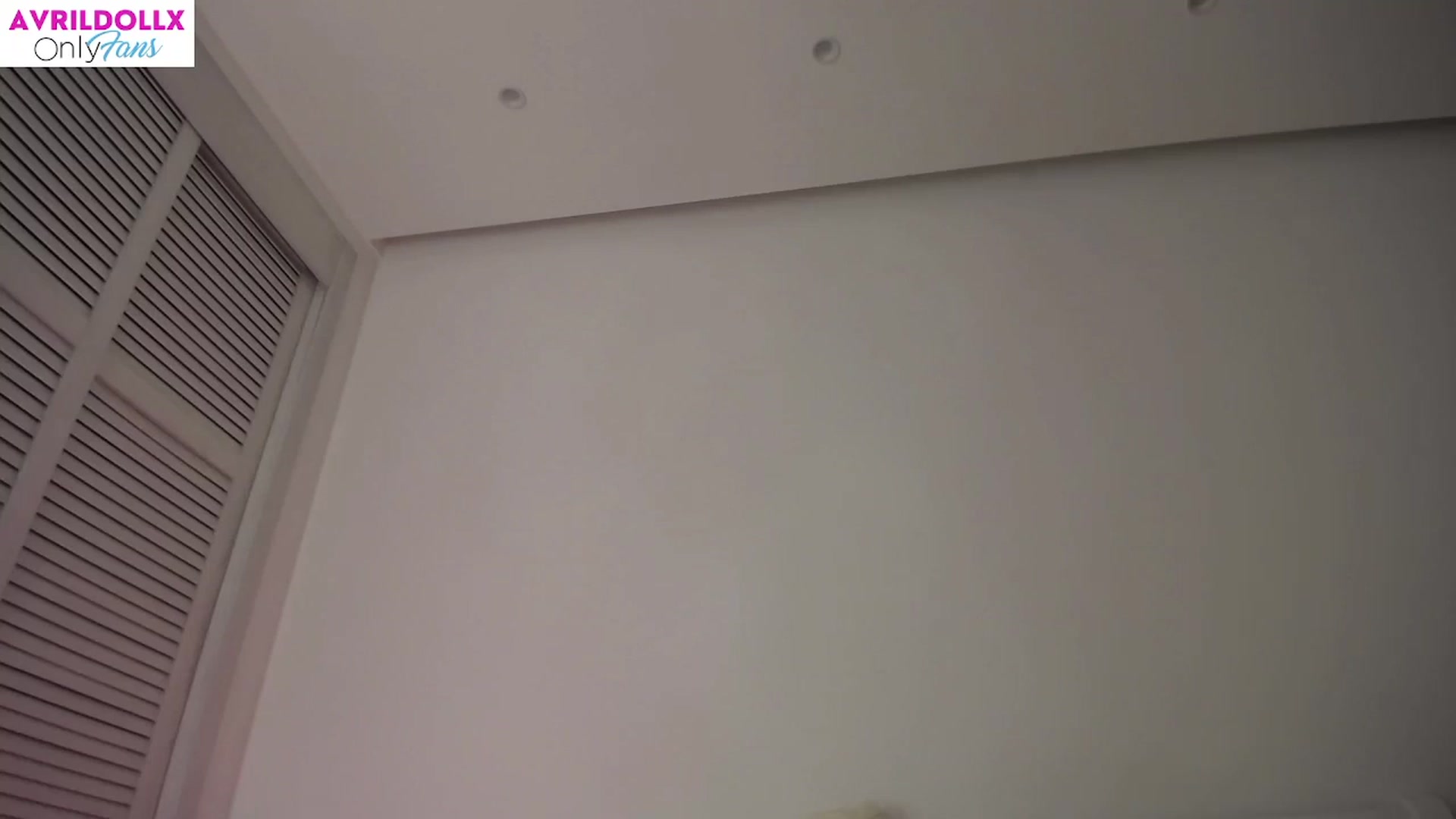 Gallery image thumbnail from AvrilDollX's myfreecams stream on, 09/08/2023, 19:19 image 3 of 20