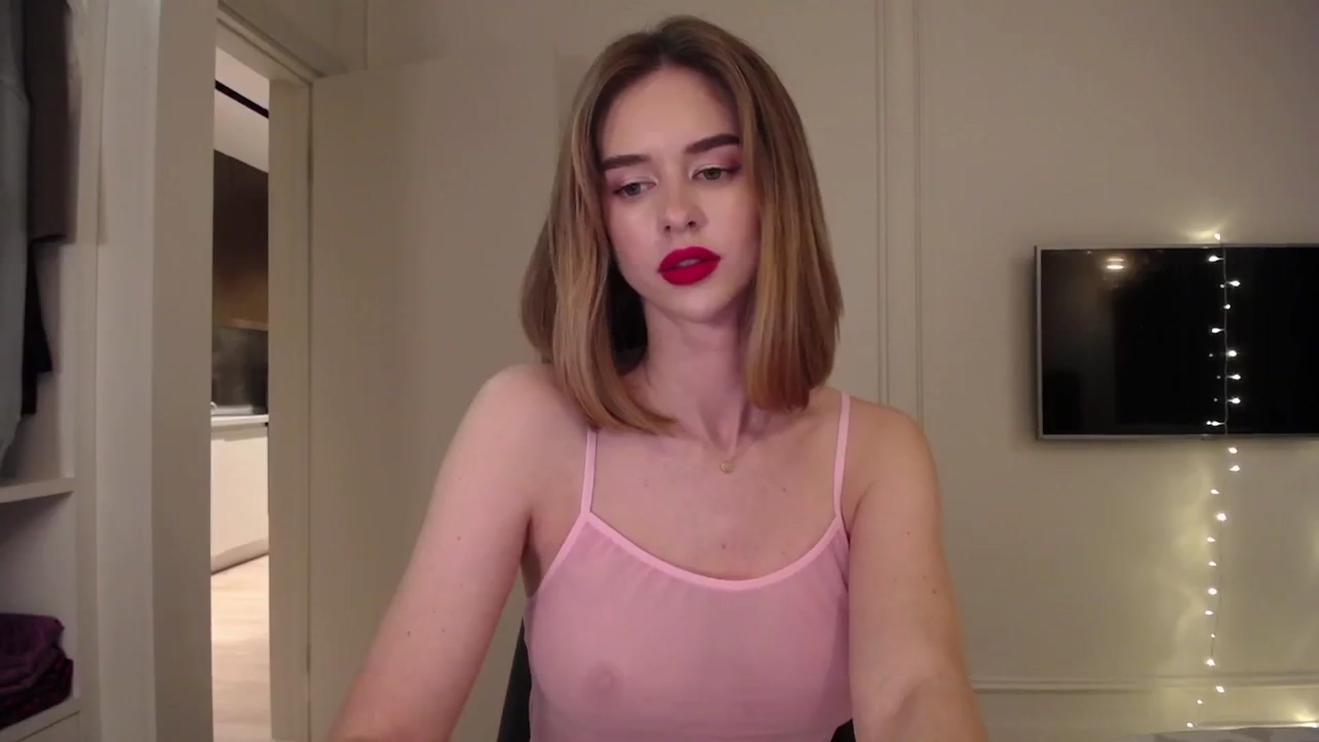 Gallery image thumbnail from AvrilDollX's myfreecams stream on, 02/03/2024, 21:13 image 19 of 20