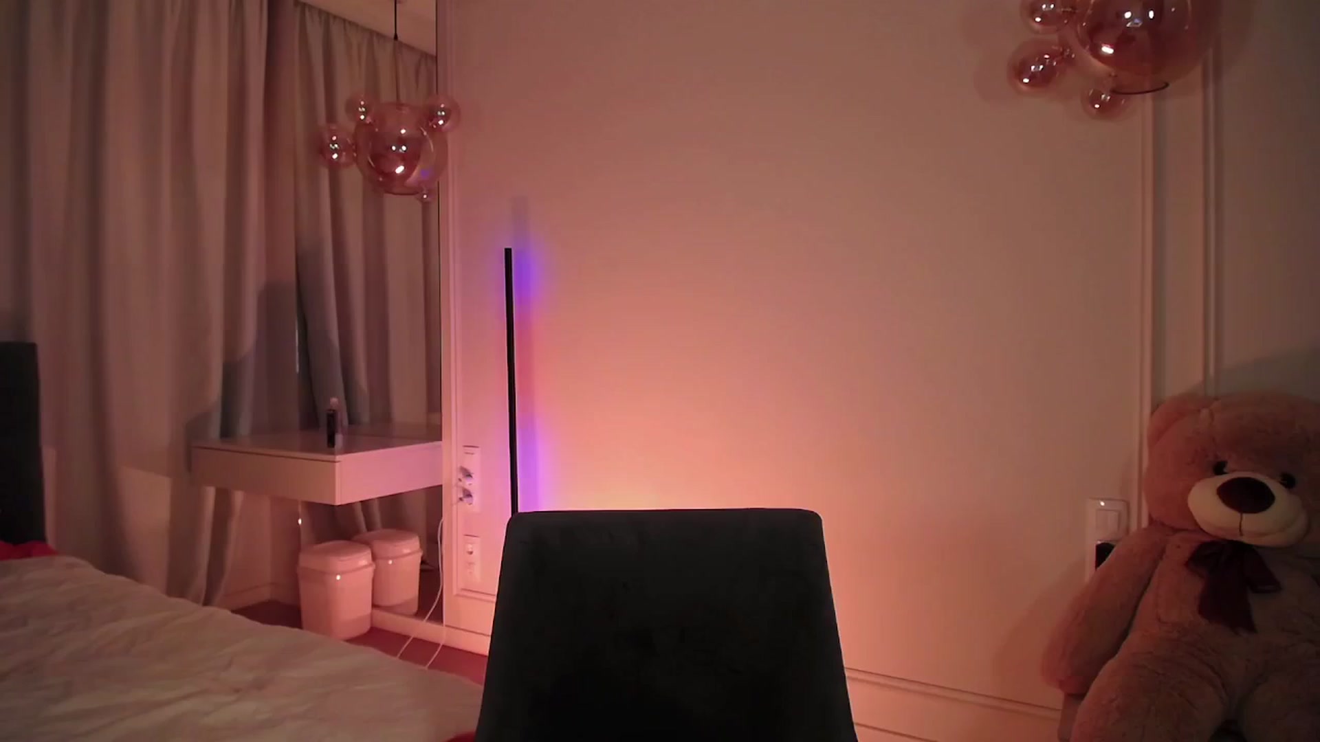 Gallery image thumbnail from AvrilDollX's myfreecams stream on, 05/28/2024, 22:15 image 2 of 20