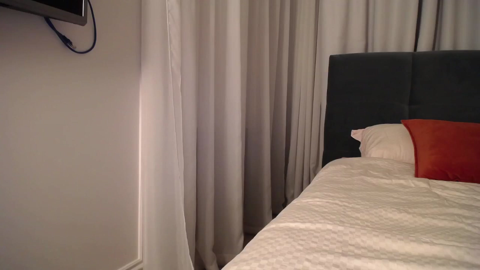 Gallery image thumbnail from AvrilDollX's myfreecams stream on, 05/31/2024, 21:03 image 16 of 20