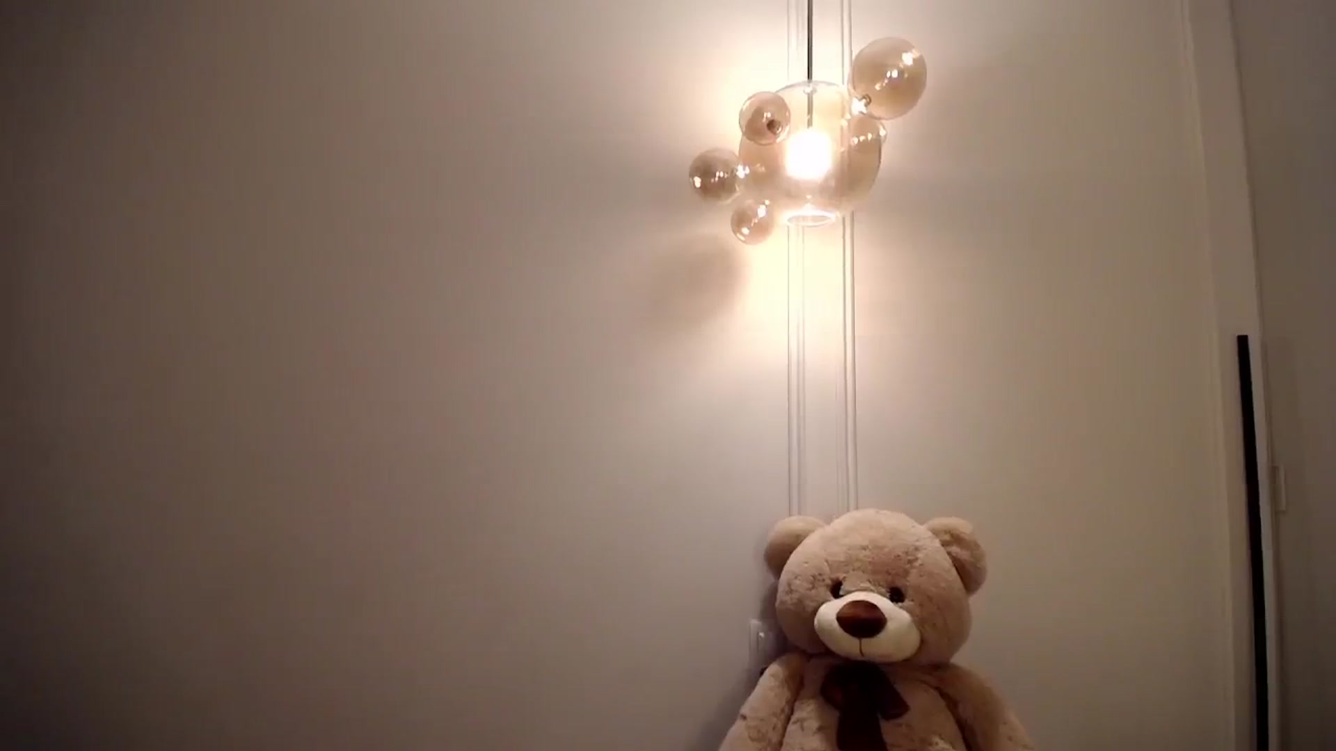 Gallery image thumbnail from AvrilDollX's myfreecams stream on, 06/04/2024, 20:29 image 17 of 20
