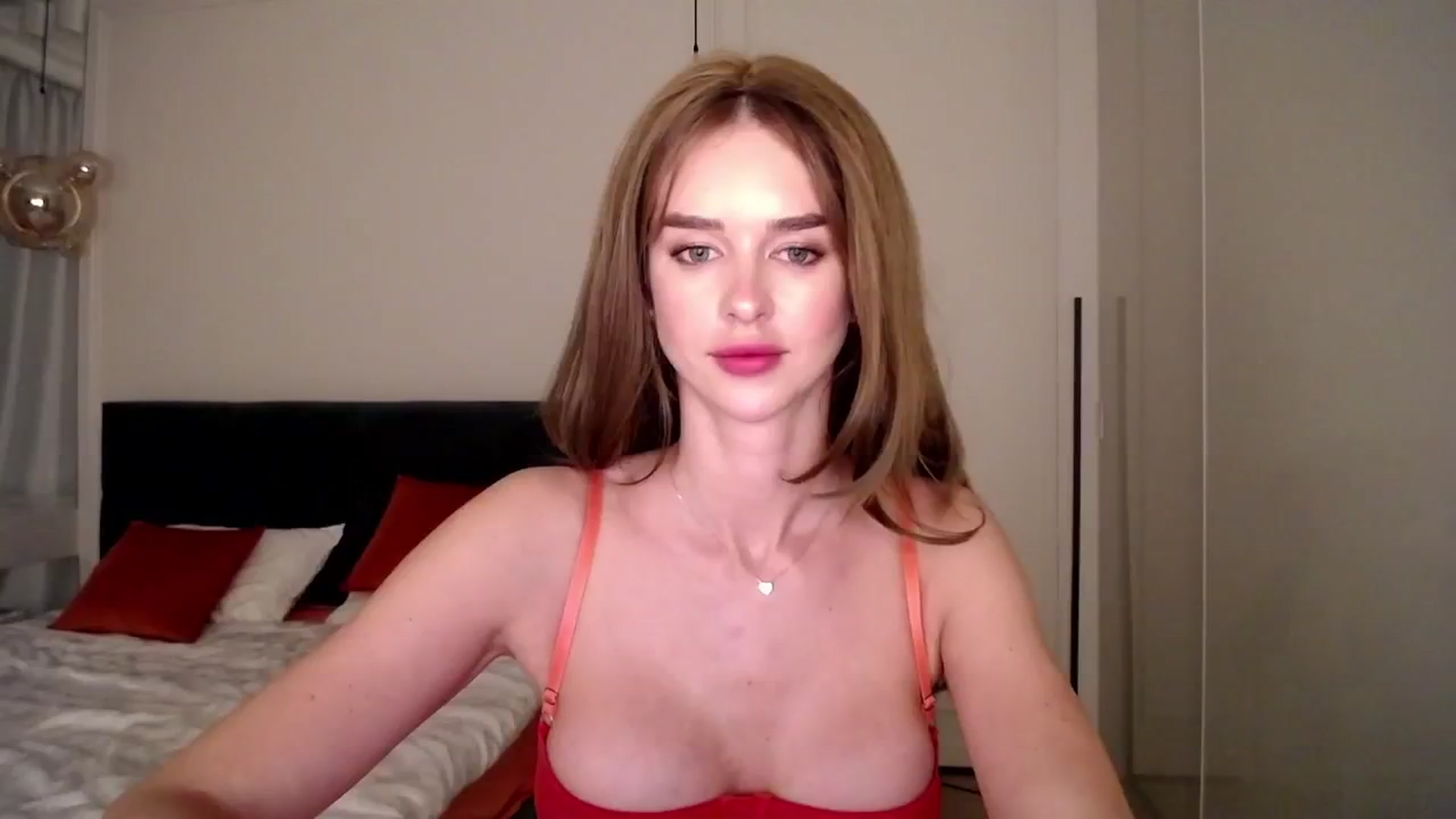 Gallery image thumbnail from AvrilDollX's myfreecams stream on, 06/30/2024, 20:51 image 4 of 20