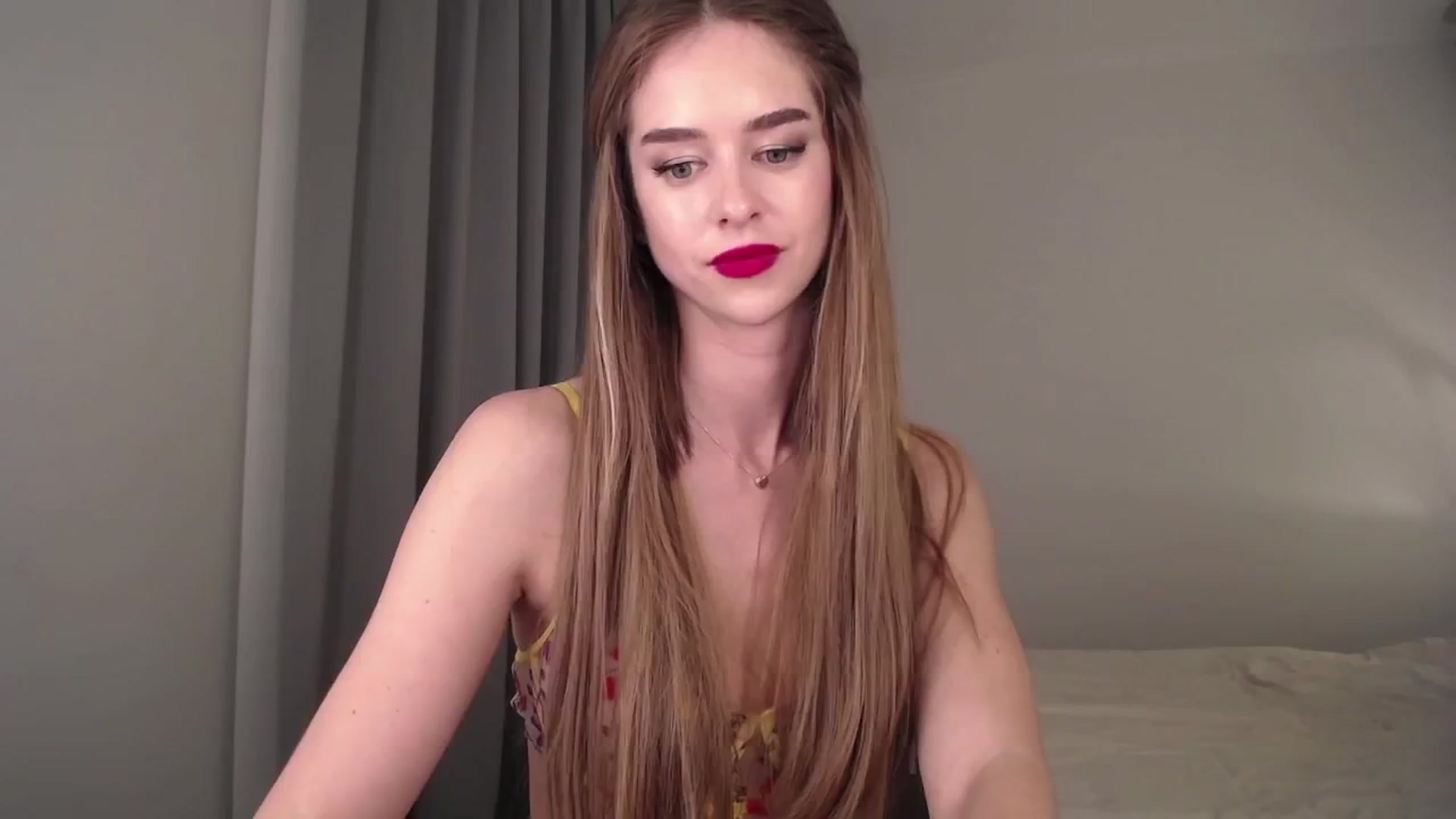 Gallery image thumbnail from AvrilDollX's myfreecams stream on, 10/16/2024, 20:40 image 11 of 20