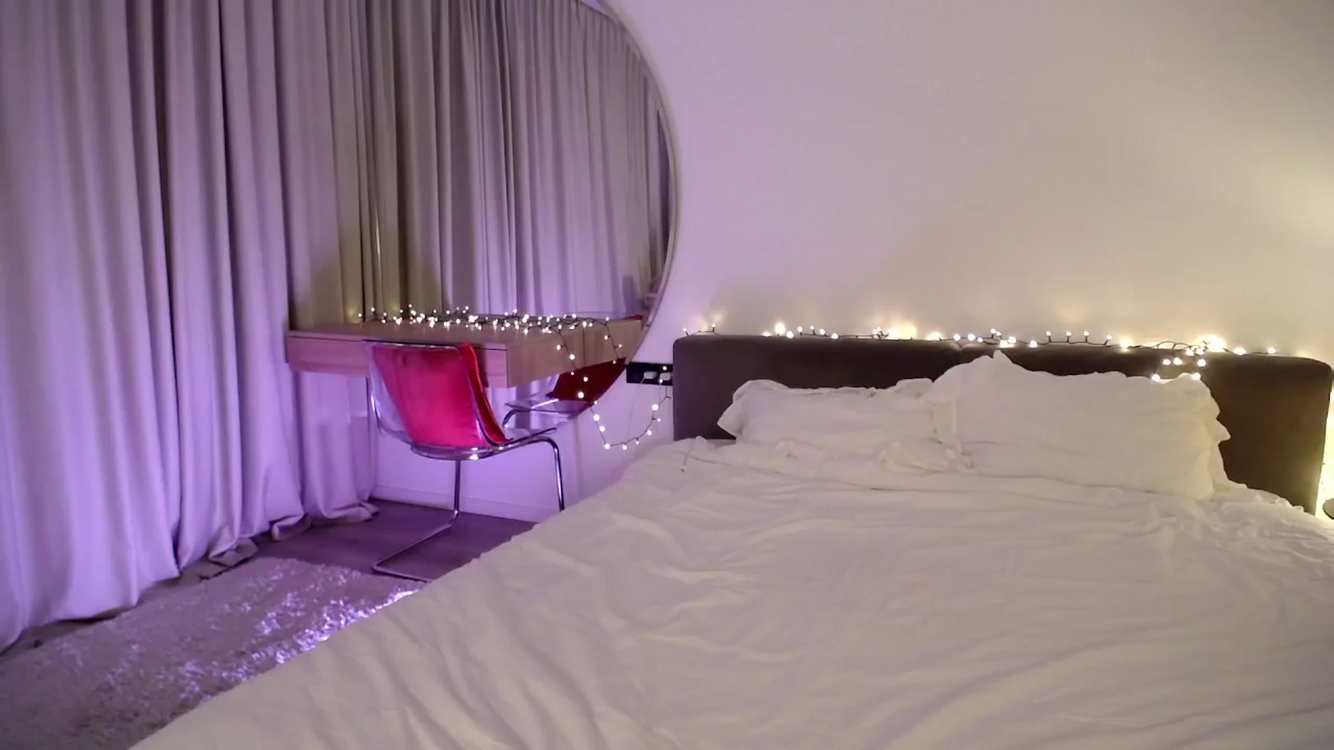 Gallery image thumbnail from AvrilDollX's myfreecams stream on, 12/13/2024, 19:47 image 8 of 20