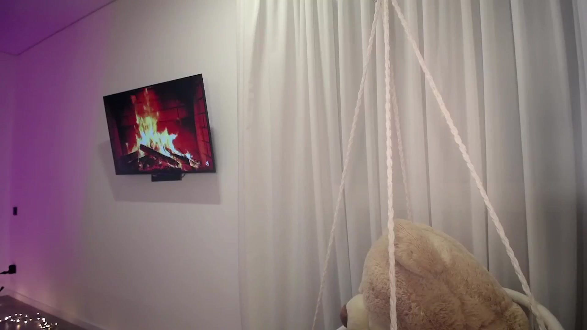 Gallery image thumbnail from AvrilDollX's myfreecams stream on, 01/12/2025, 20:52 image 20 of 20