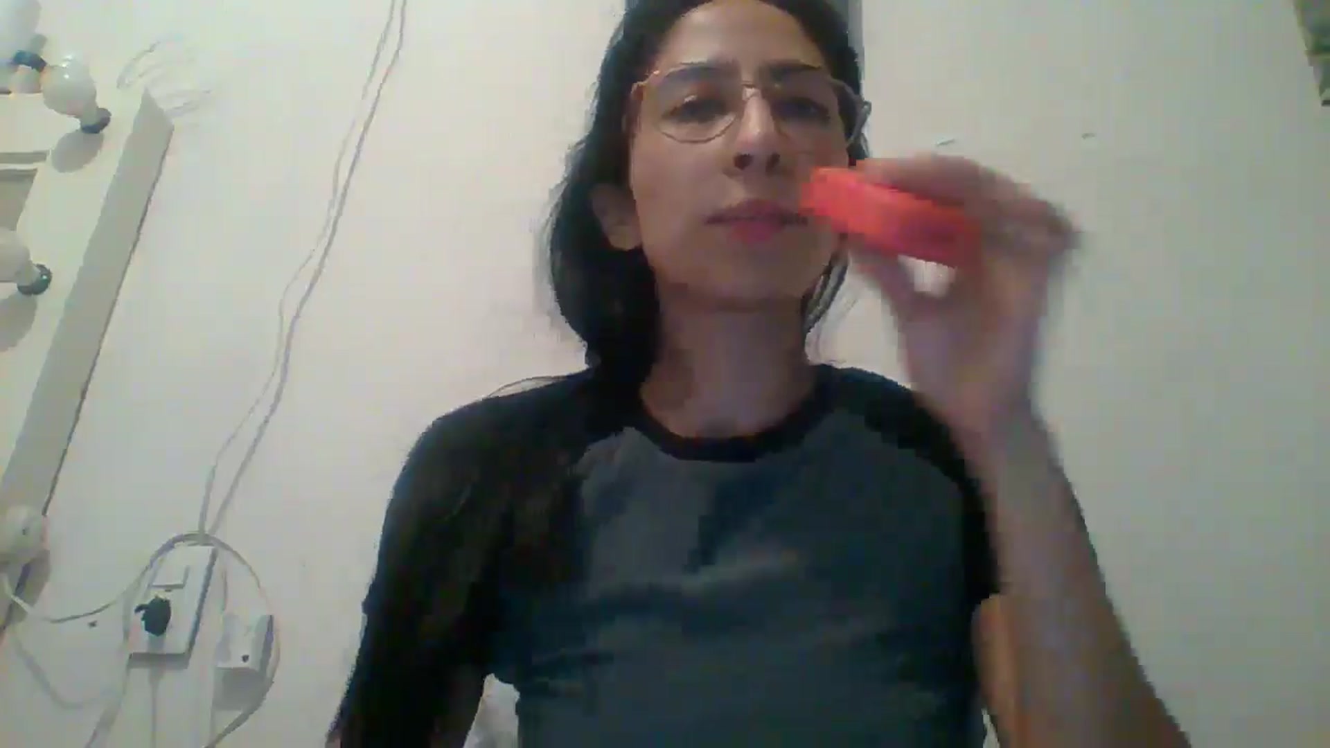 Gallery image thumbnail from AvrilLaddy's myfreecams stream on, 05/18/2025, 12:06 image 2 of 20