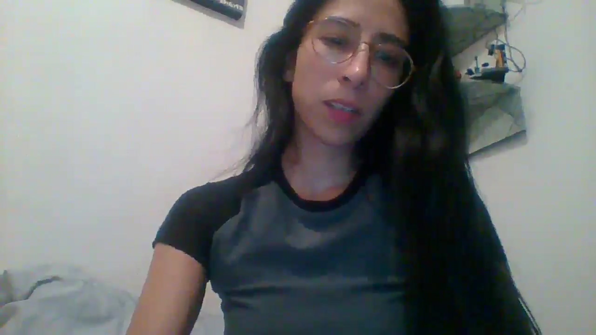 Gallery image thumbnail from AvrilLaddy's myfreecams stream on, 05/18/2025, 12:06 image 12 of 20