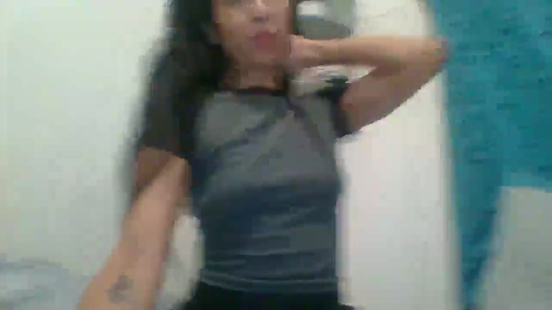 Gallery image thumbnail from AvrilLaddy's myfreecams stream on, 05/18/2025, 12:06 image 3 of 20
