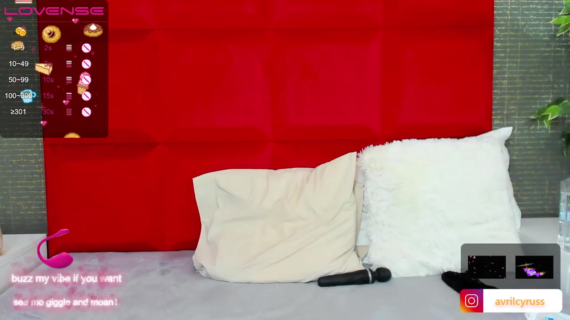 Gallery image thumbnail from Avril_Cyrus's myfreecams stream on, 12/04/2022, 12:12 image 12 of 20