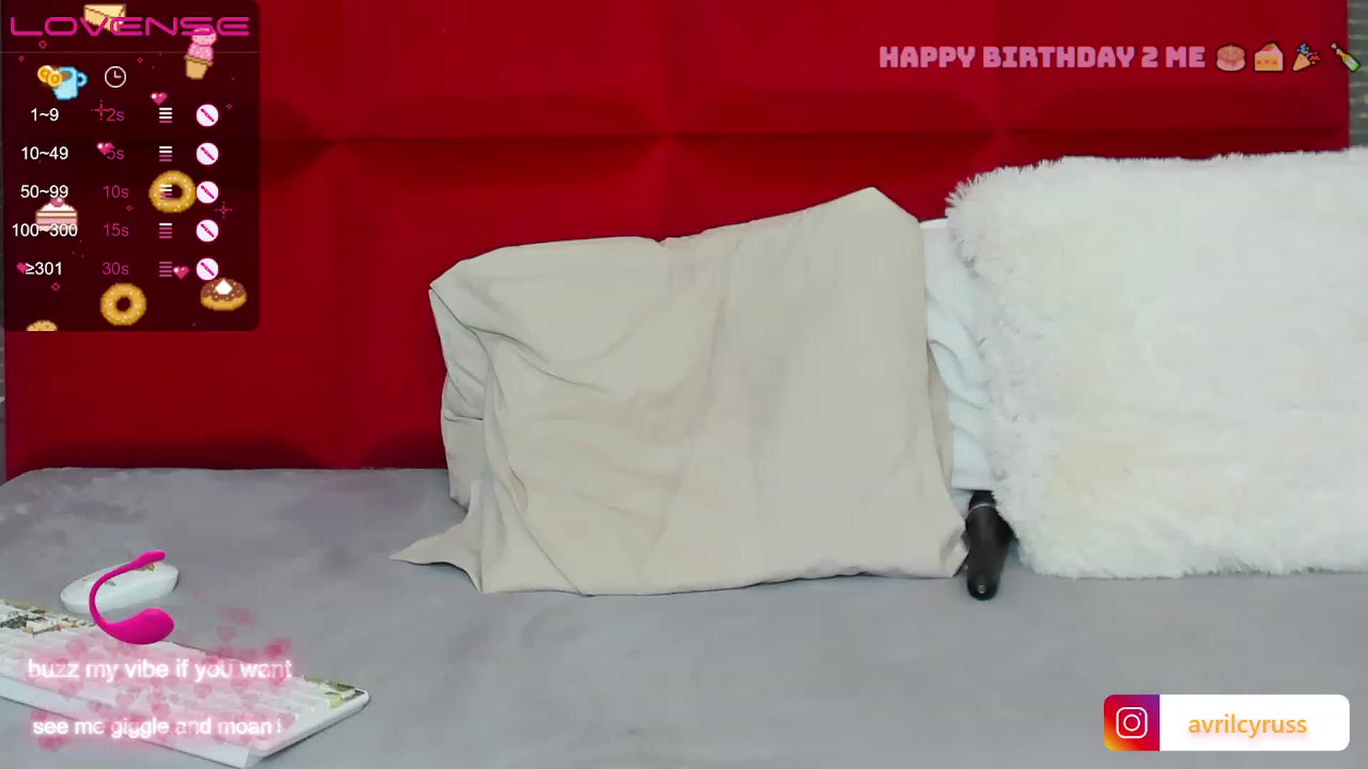 Gallery image thumbnail from Avril_Cyrus's myfreecams stream on, 01/12/2023, 10:52 image 11 of 20