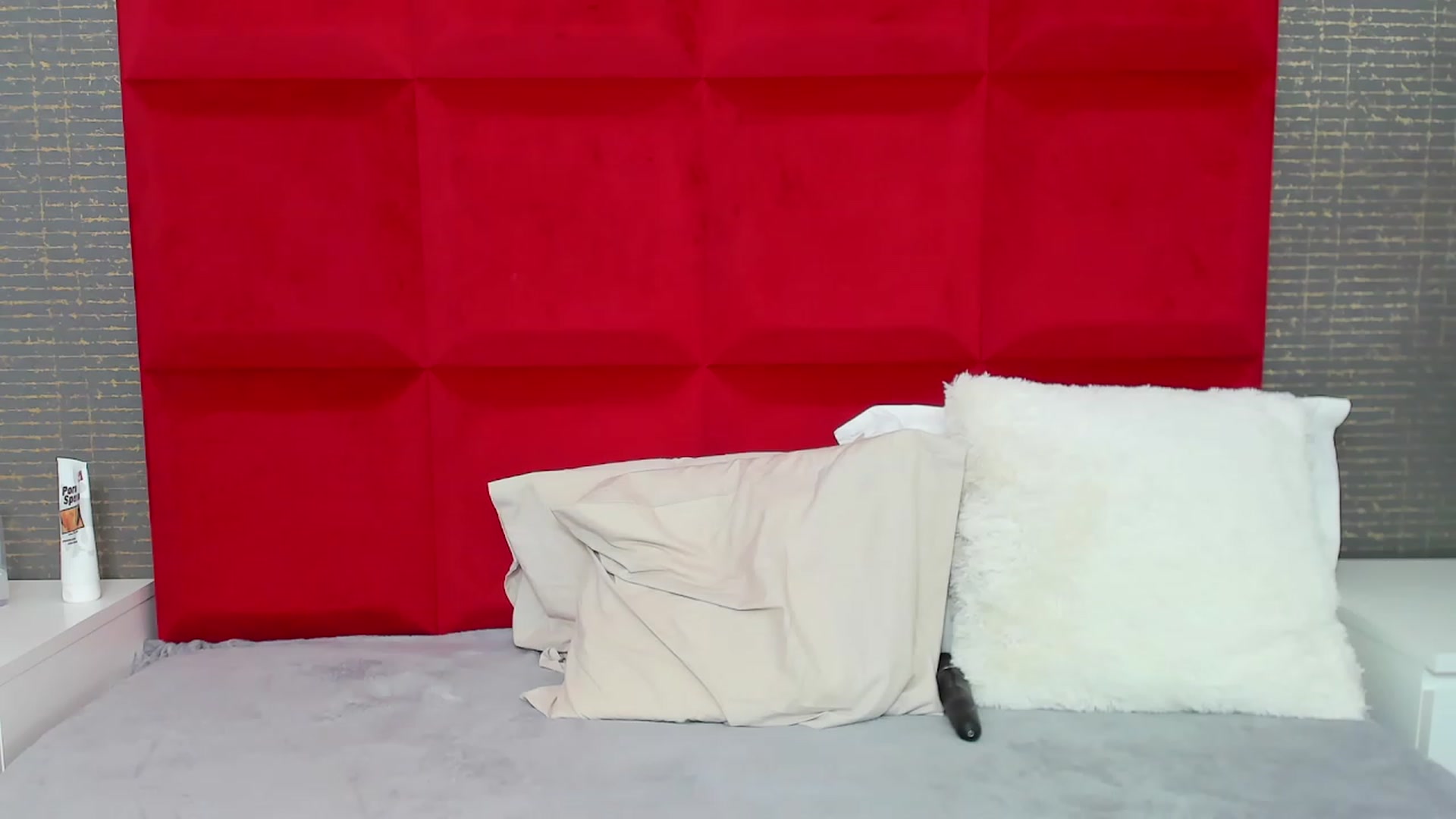 Gallery image thumbnail from Avril_Cyrus's myfreecams stream on, 02/05/2023, 11:04 image 19 of 20