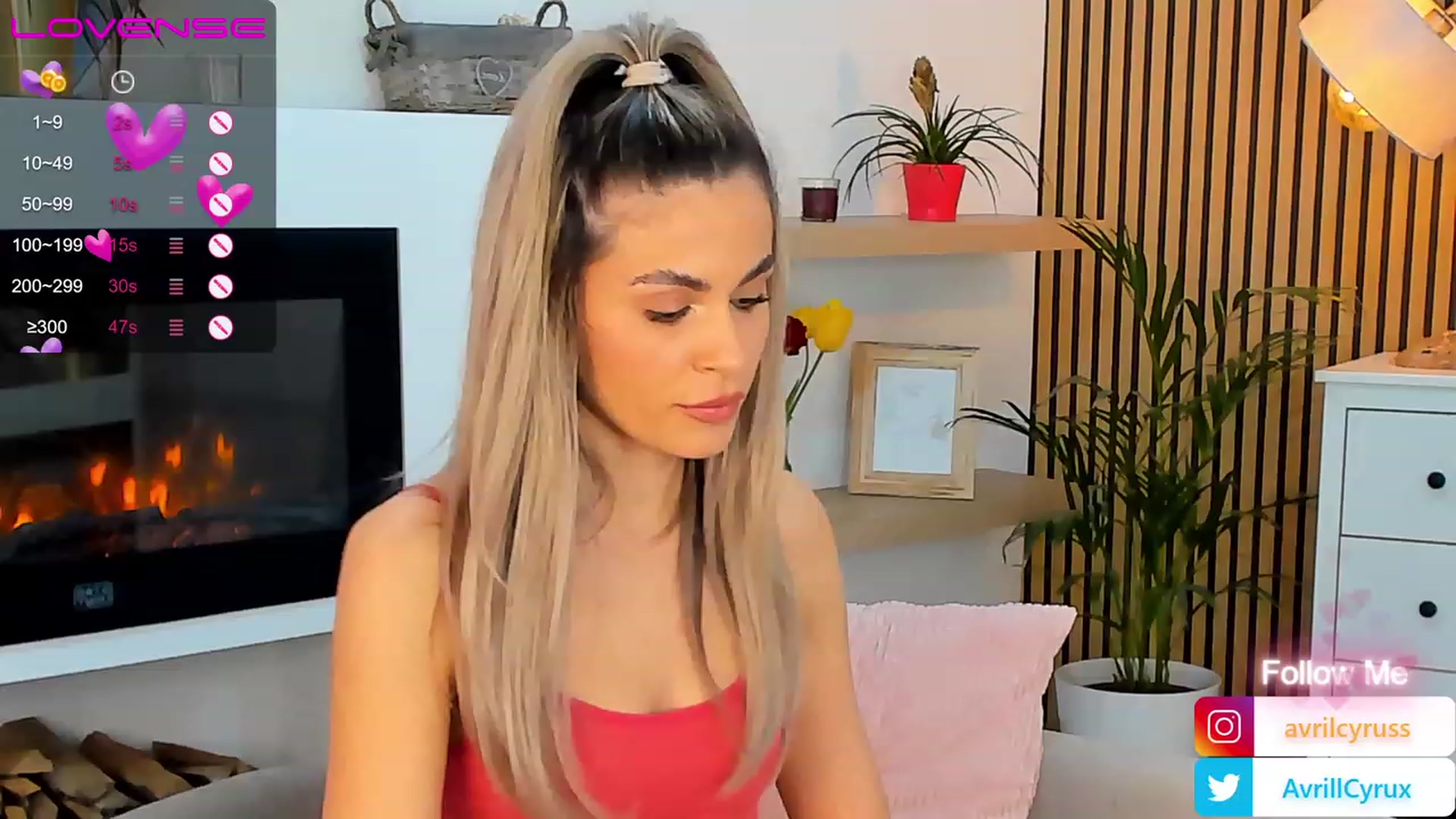 Gallery image thumbnail from Avril_Cyrus's myfreecams stream on, 05/02/2023, 12:32 image 14 of 20