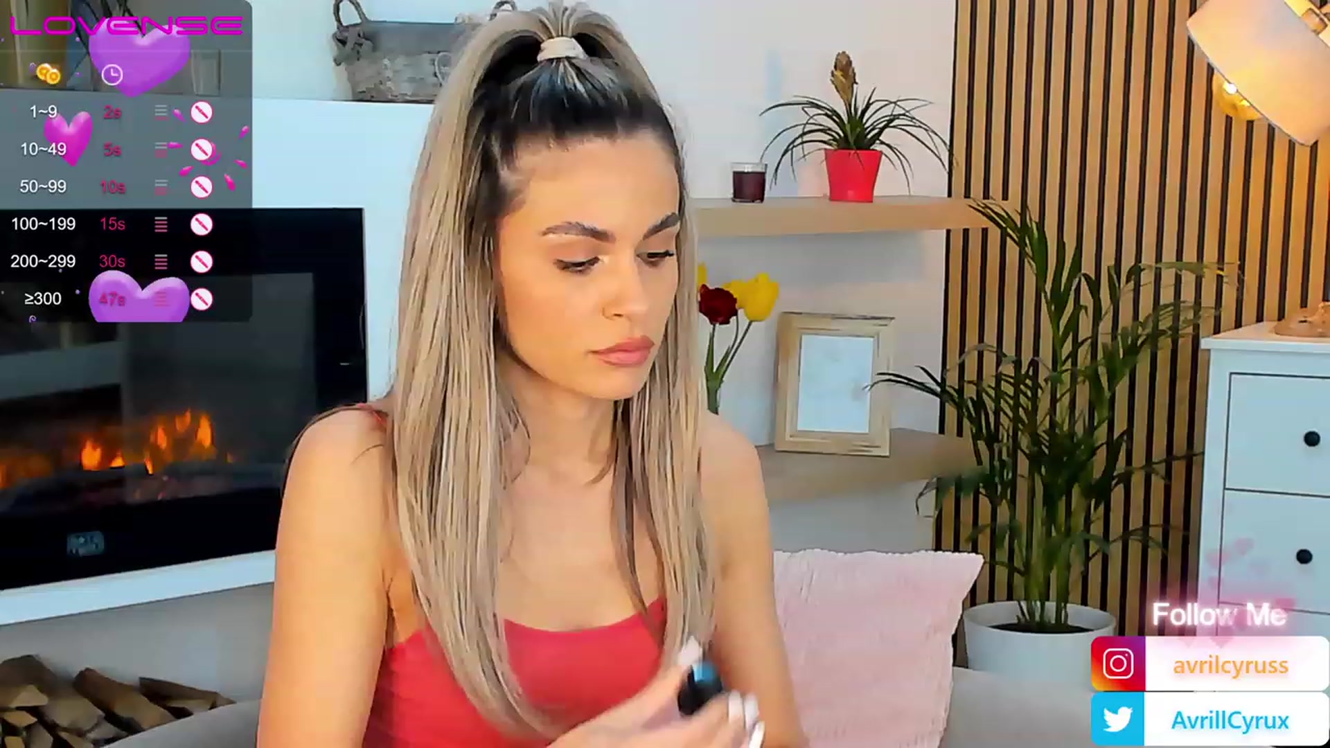 Gallery image thumbnail from Avril_Cyrus's myfreecams stream on, 05/02/2023, 12:32 image 11 of 20