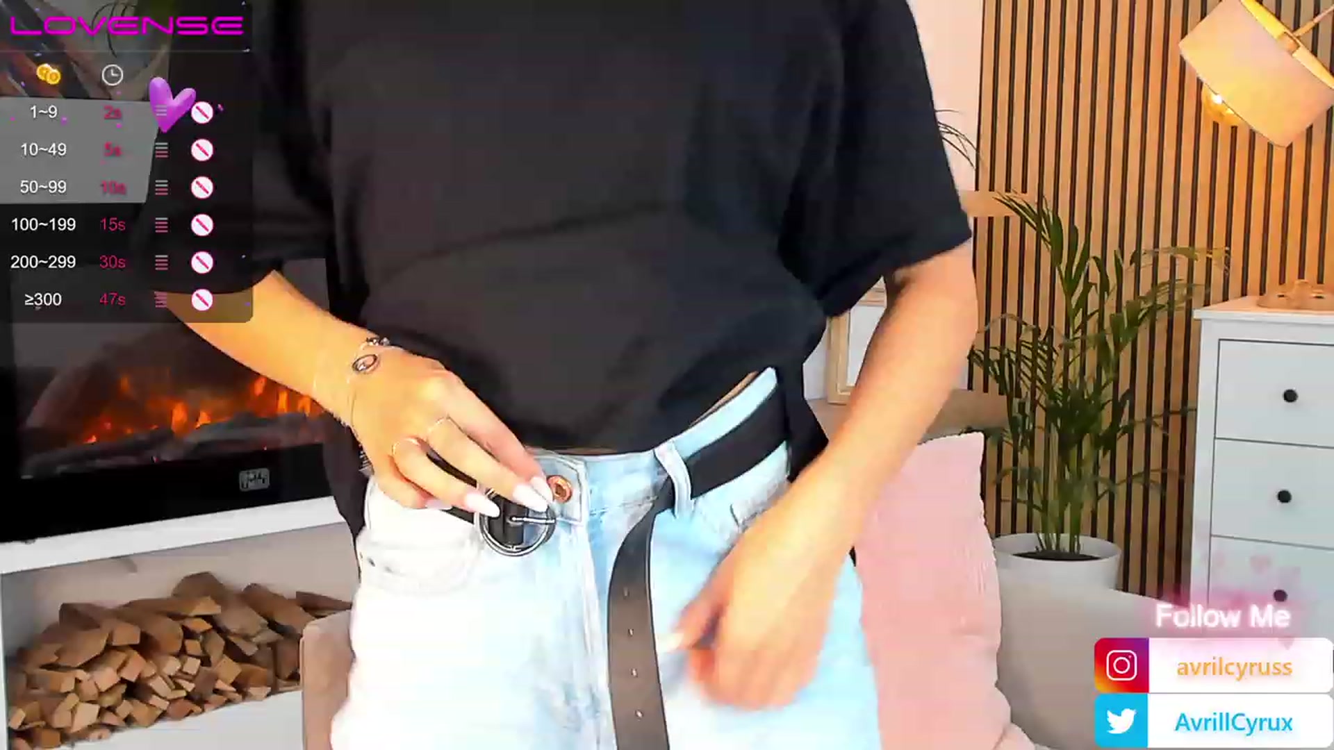 Gallery image thumbnail from Avril_Cyrus's myfreecams stream on, 05/09/2023, 12:05 image 18 of 20