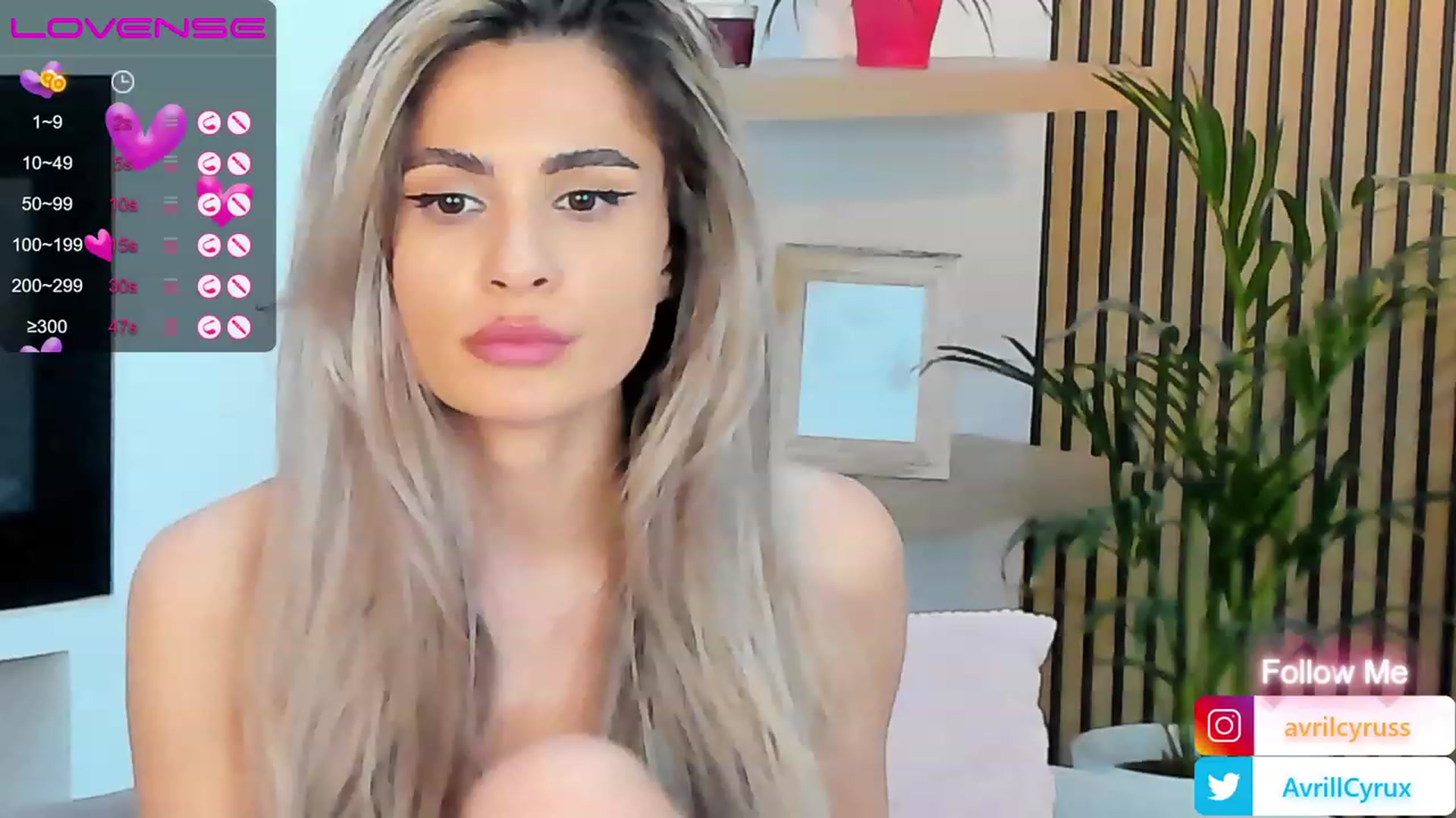 Gallery image thumbnail from Avril_Cyrus's myfreecams stream on, 05/11/2023, 12:18 image 17 of 20