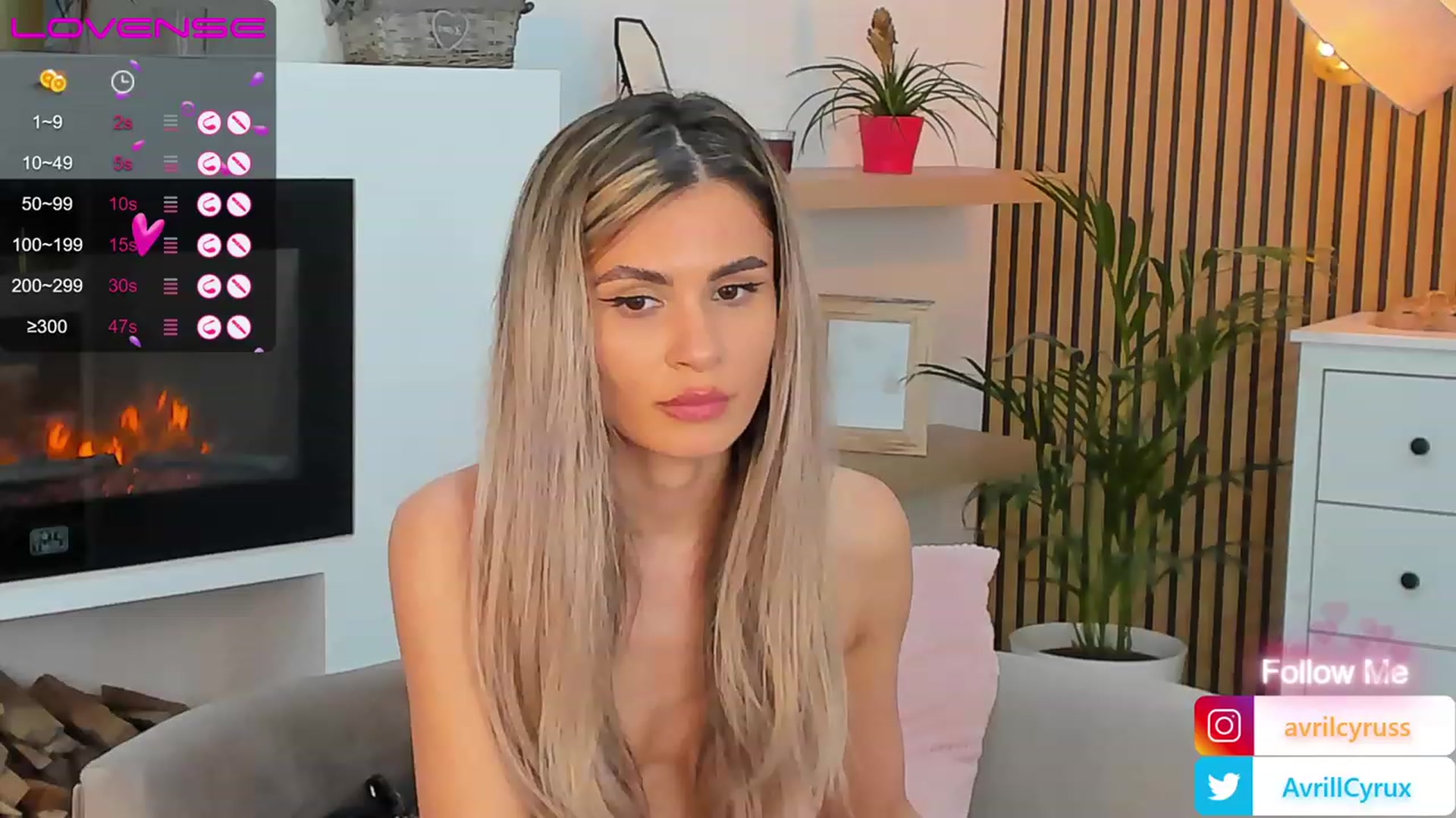 Gallery image thumbnail from Avril_Cyrus's myfreecams stream on, 05/11/2023, 12:45 image 13 of 20