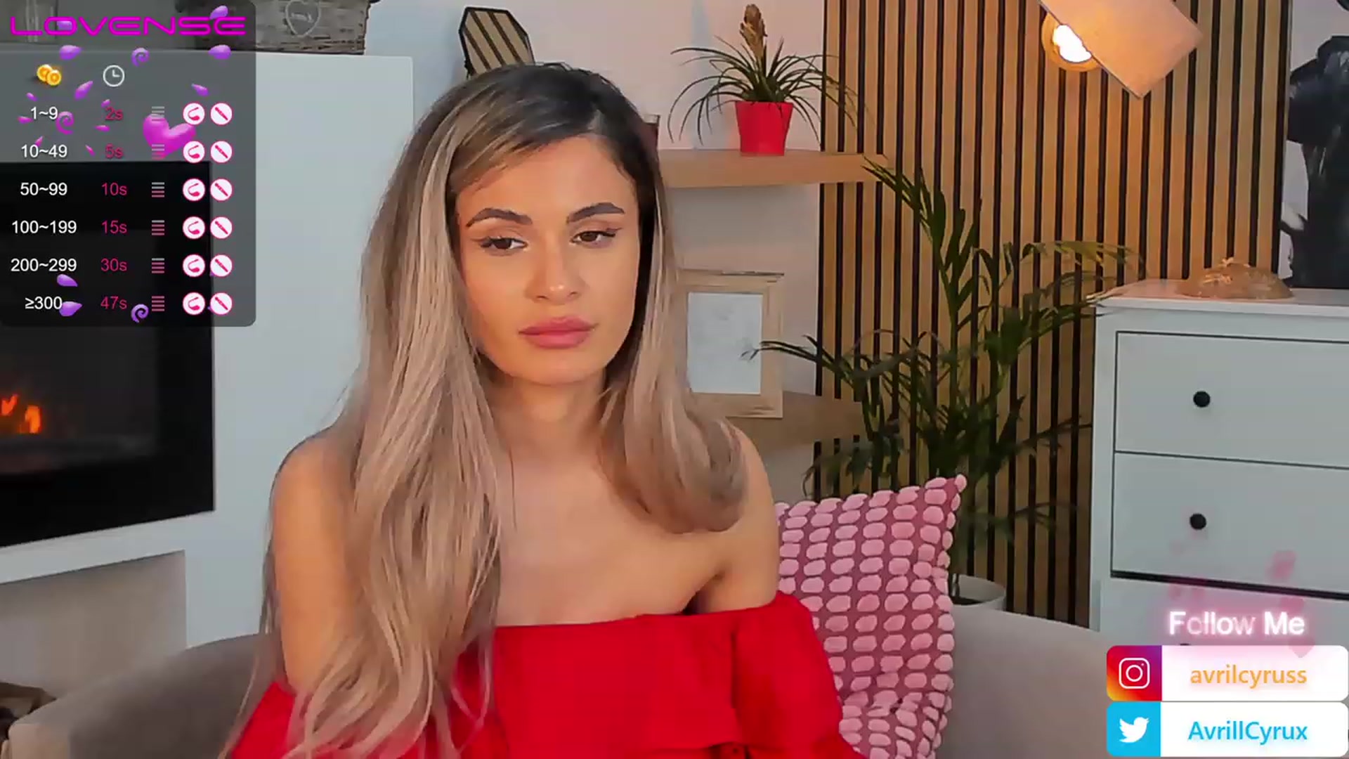 Gallery image thumbnail from Avril_Cyrus's myfreecams stream on, 06/16/2023, 12:32 image 14 of 20
