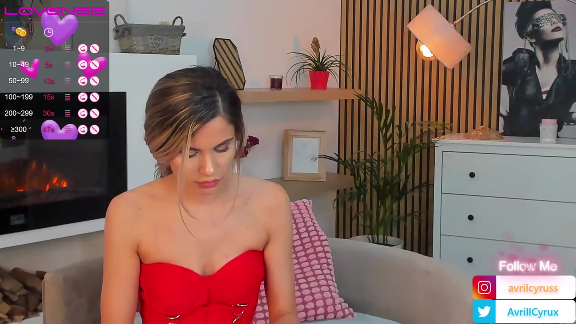 Gallery image thumbnail from Avril_Cyrus's myfreecams stream on, 06/18/2023, 13:02 image 16 of 20