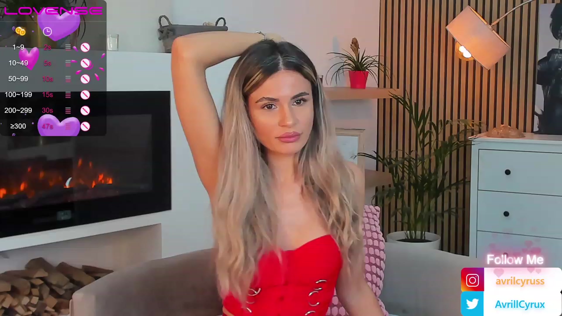 Gallery image thumbnail from Avril_Cyrus's myfreecams stream on, 06/27/2023, 08:27 image 12 of 20