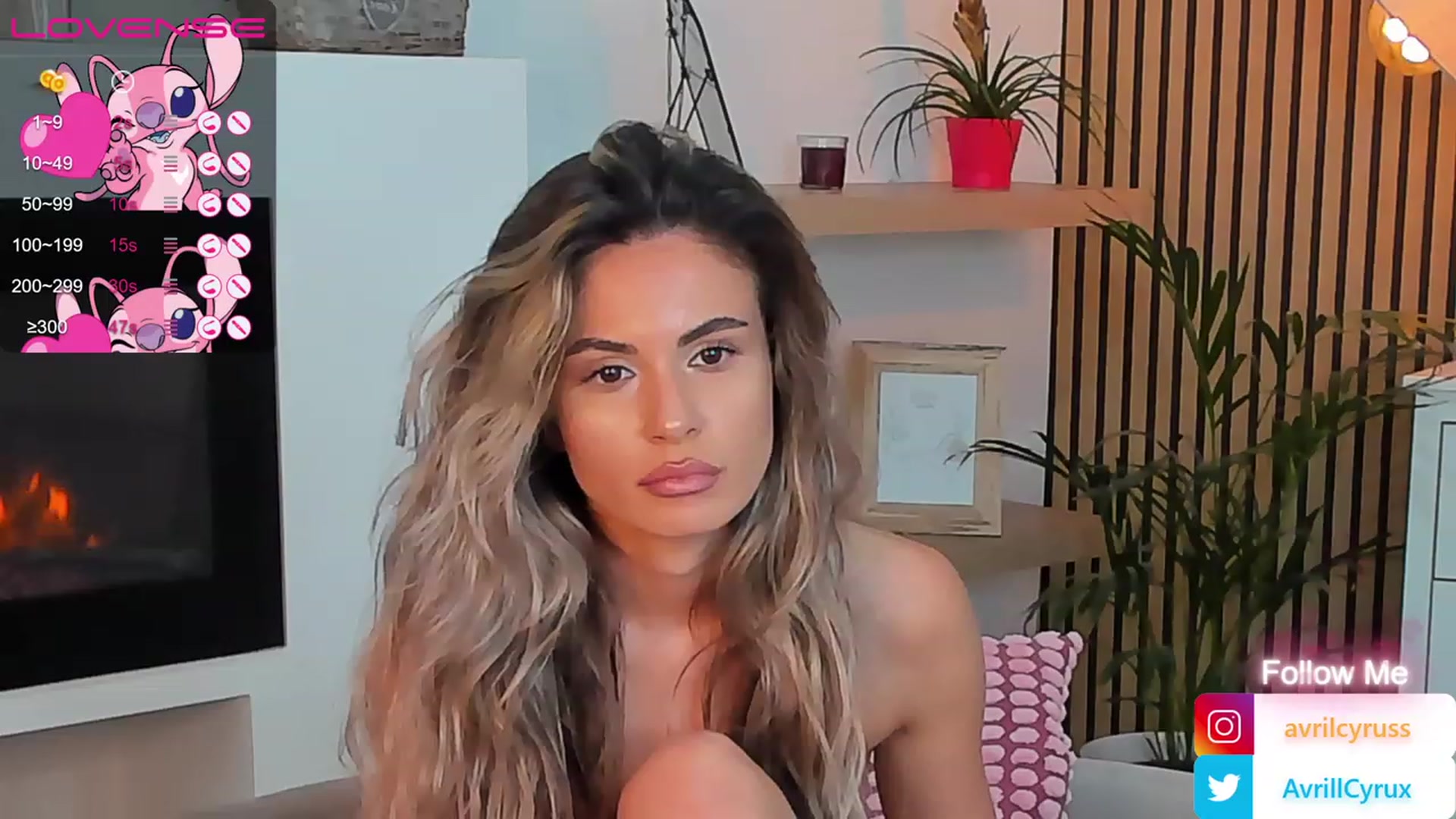 Gallery image thumbnail from Avril_Cyrus's myfreecams stream on, 07/13/2023, 08:56 image 14 of 20