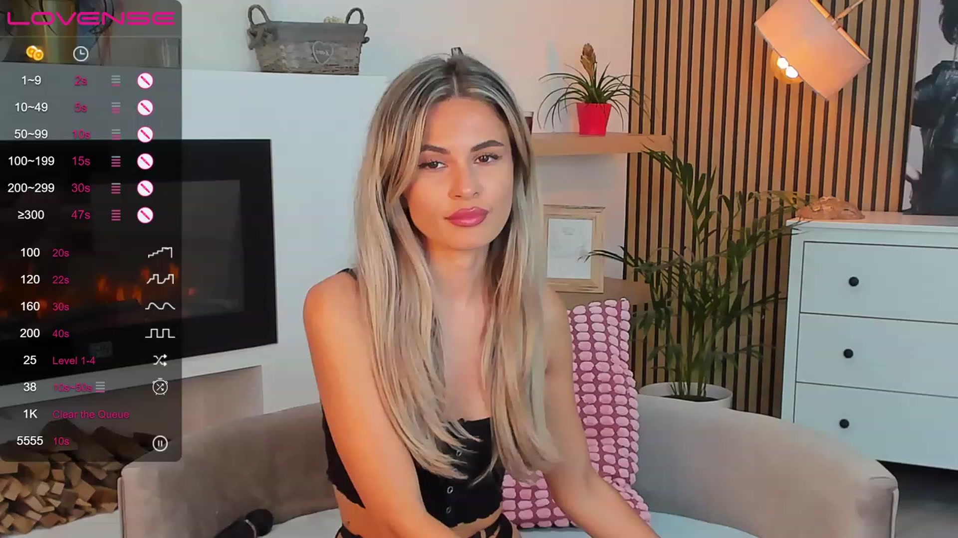 Gallery image thumbnail from Avril_Cyrus's myfreecams stream on, 07/19/2023, 07:43 image 14 of 20