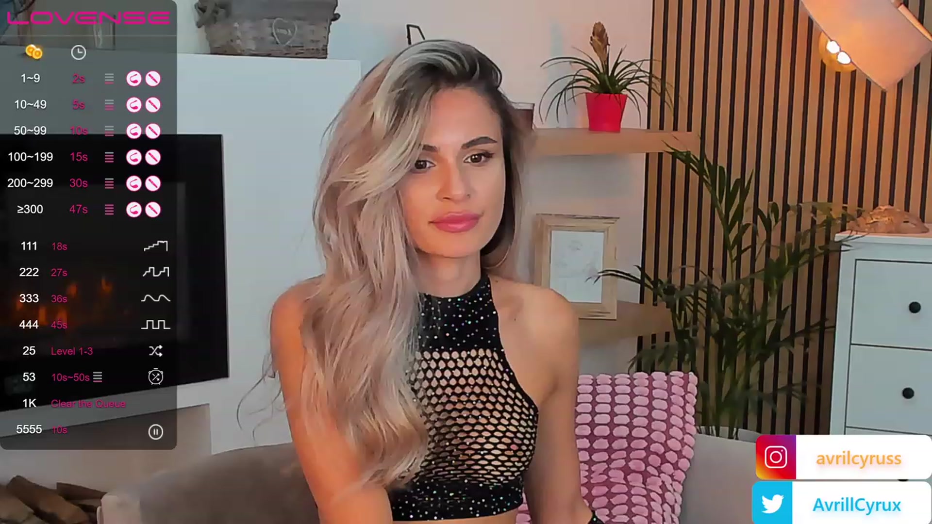 Gallery image thumbnail from Avril_Cyrus's myfreecams stream on, 07/28/2023, 08:03 image 11 of 20