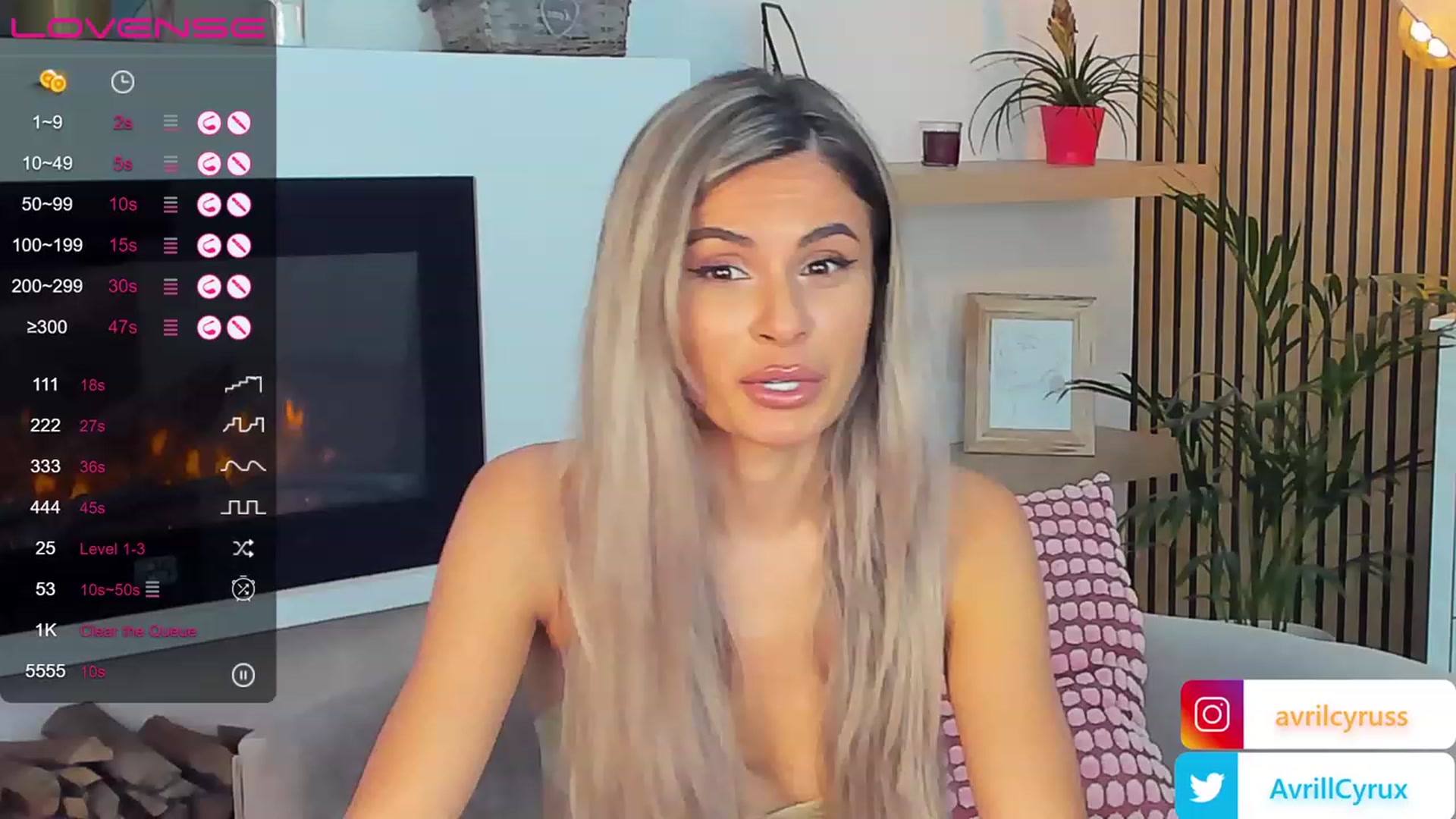 Gallery image thumbnail from Avril_Cyrus's myfreecams stream on, 08/07/2023, 08:48 image 8 of 20