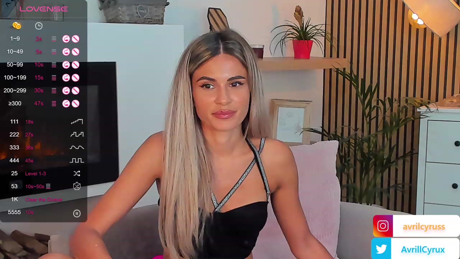 Gallery image thumbnail from Avril_Cyrus's myfreecams stream on, 08/29/2023, 09:21 image 15 of 20