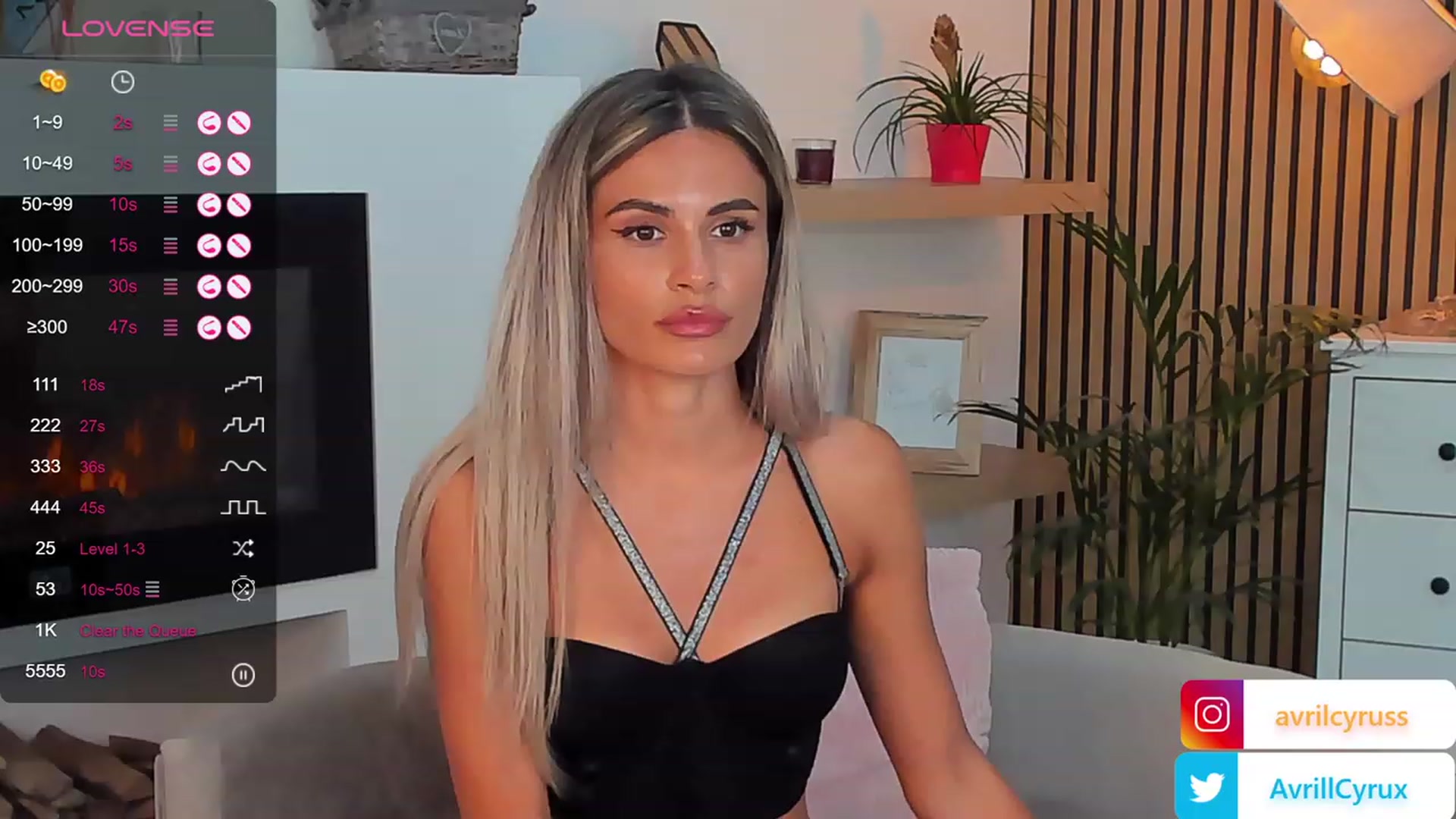 Gallery image thumbnail from Avril_Cyrus's myfreecams stream on, 08/29/2023, 12:30 image 16 of 20