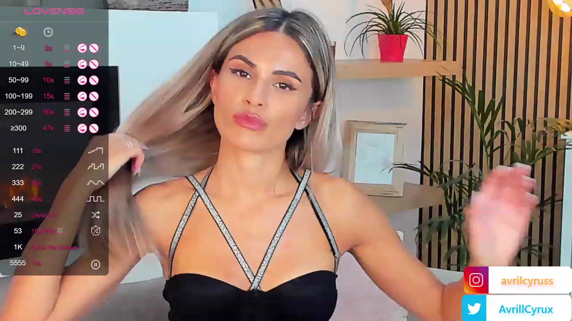 Gallery image thumbnail from Avril_Cyrus's myfreecams stream on, 08/29/2023, 12:30 image 19 of 20