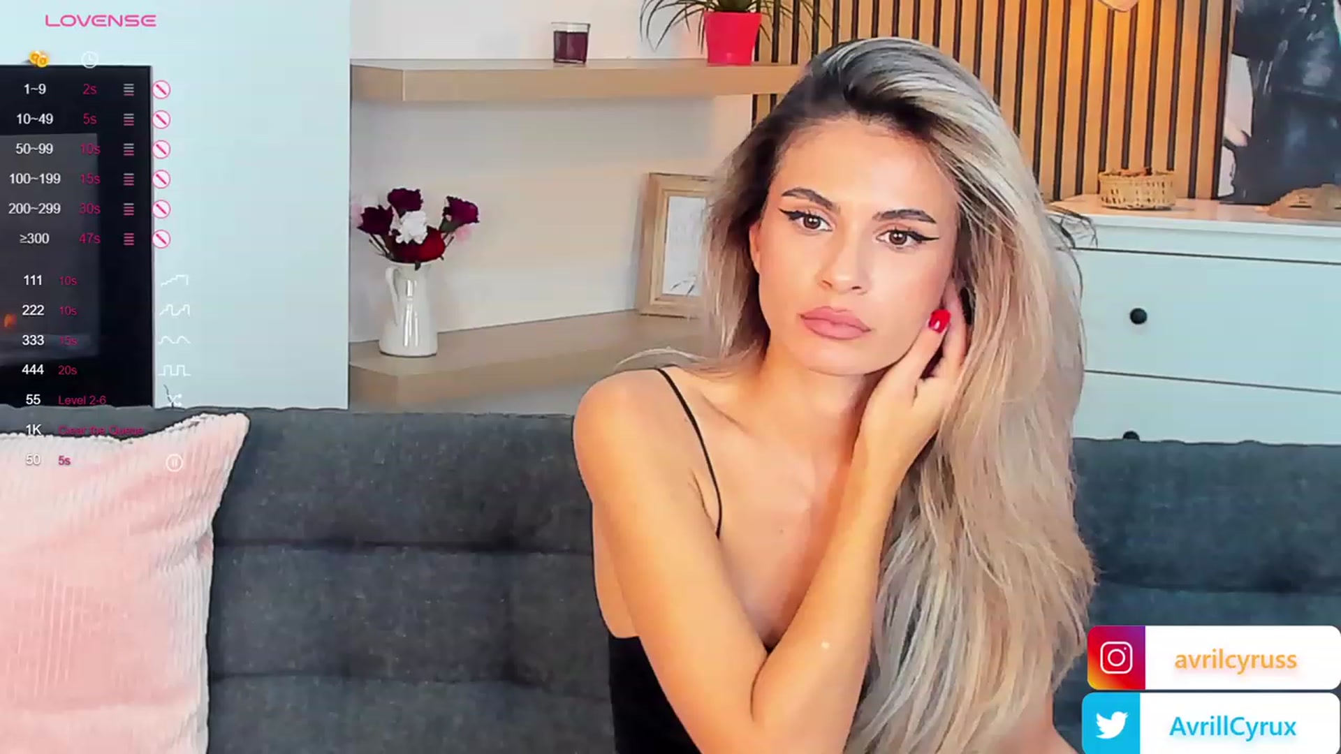 Gallery image thumbnail from Avril_Cyrus's myfreecams stream on, 10/06/2023, 08:48 image 15 of 20
