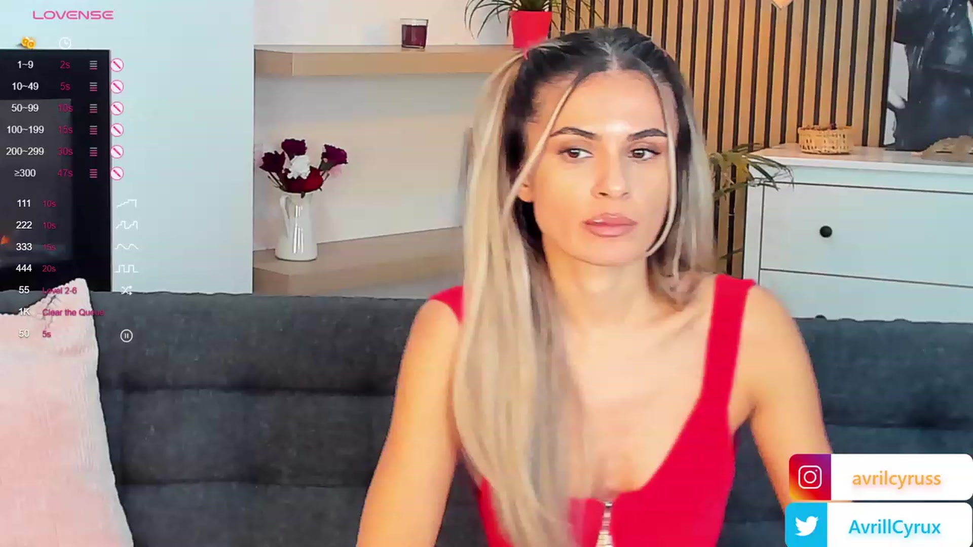 Gallery image thumbnail from Avril_Cyrus's myfreecams stream on, 10/12/2023, 08:49 image 11 of 20