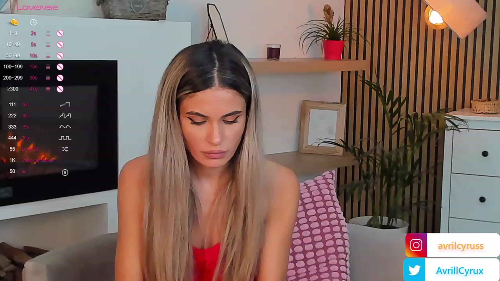 Gallery image thumbnail from Avril_Cyrus's myfreecams stream on, 10/14/2023, 08:46 image 13 of 20